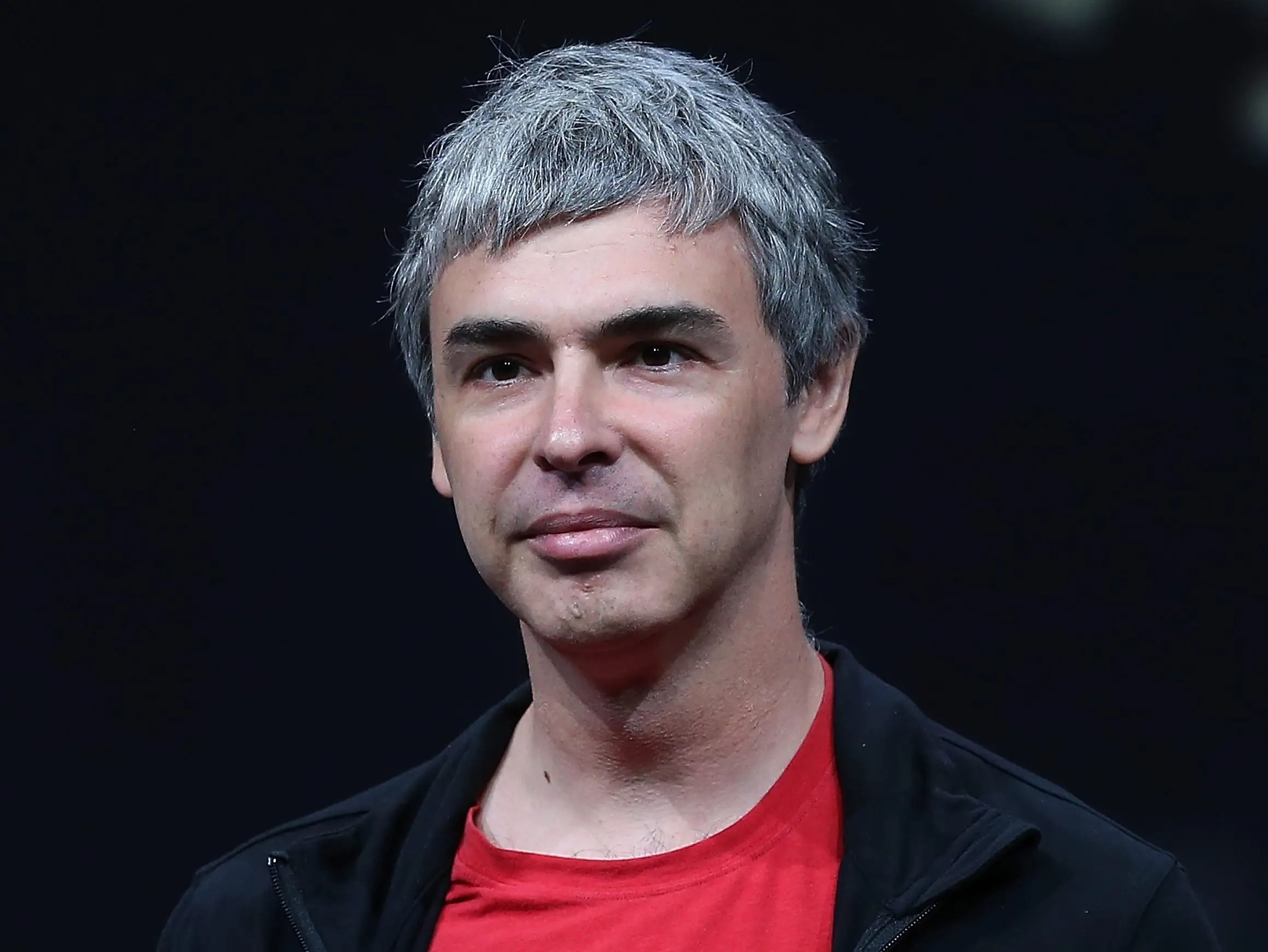 Larry Page, cofundador de Google, tiene un patrimonio neto de 84.372 millones de euros, según el Índice de Multimillonarios de 'Bloomberg', y también ayudó a lanzar la empresa de investigación antienvejecimiento Calico Labs.