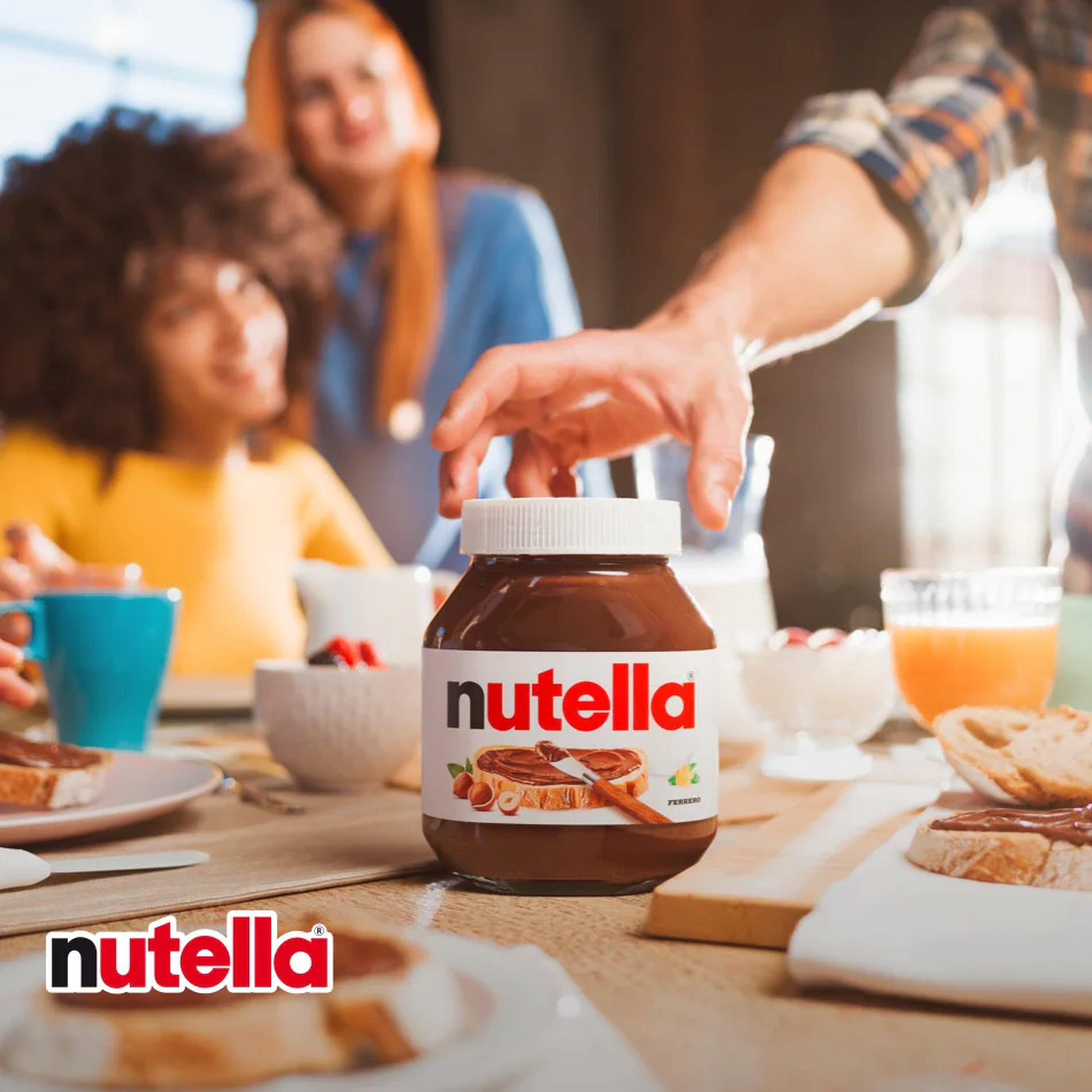 Imagen corporativa de un desayuno con Nutella.