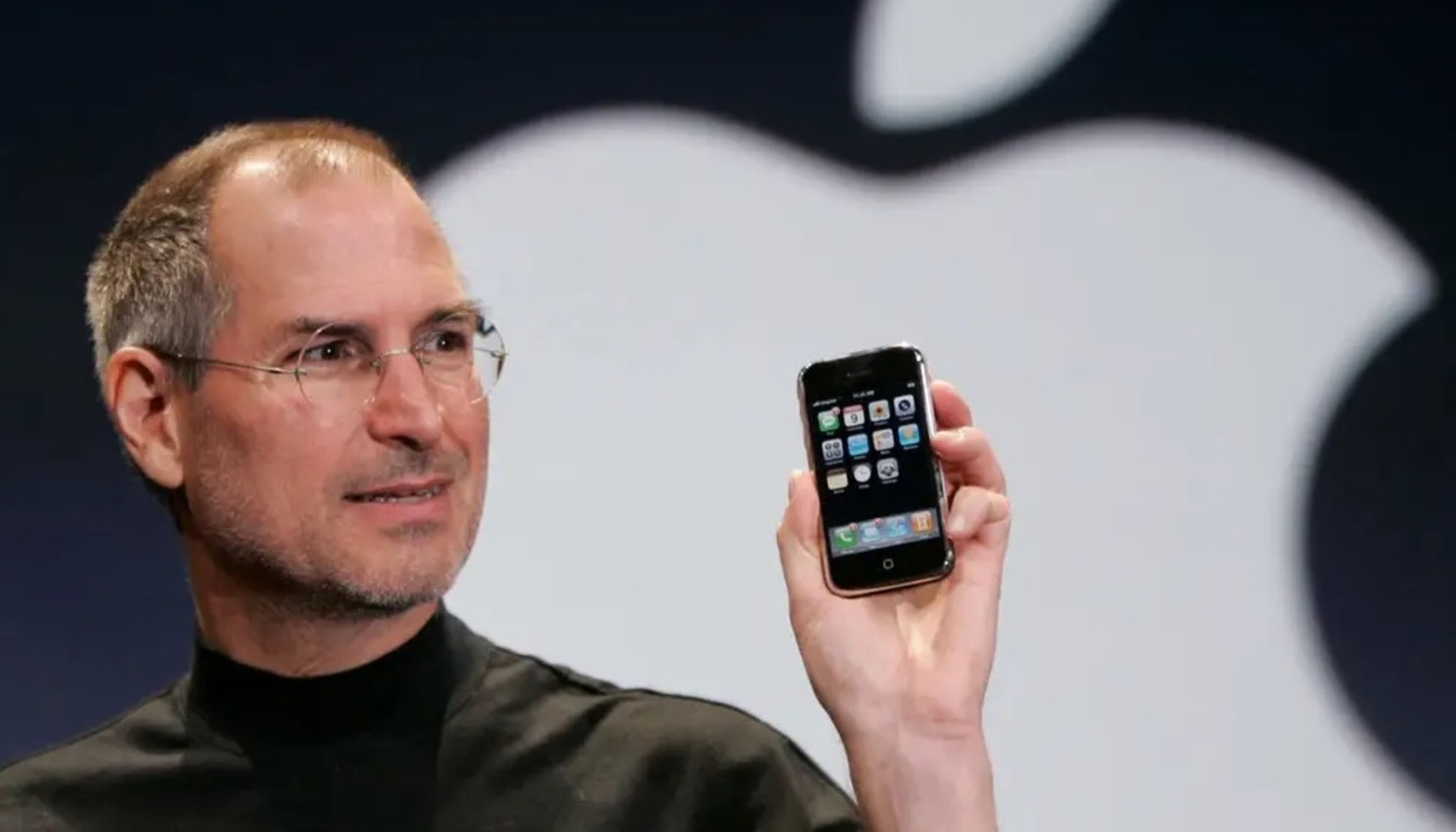 El primer iPhone alcanza un precio de casi 60.000 euros en una subasta