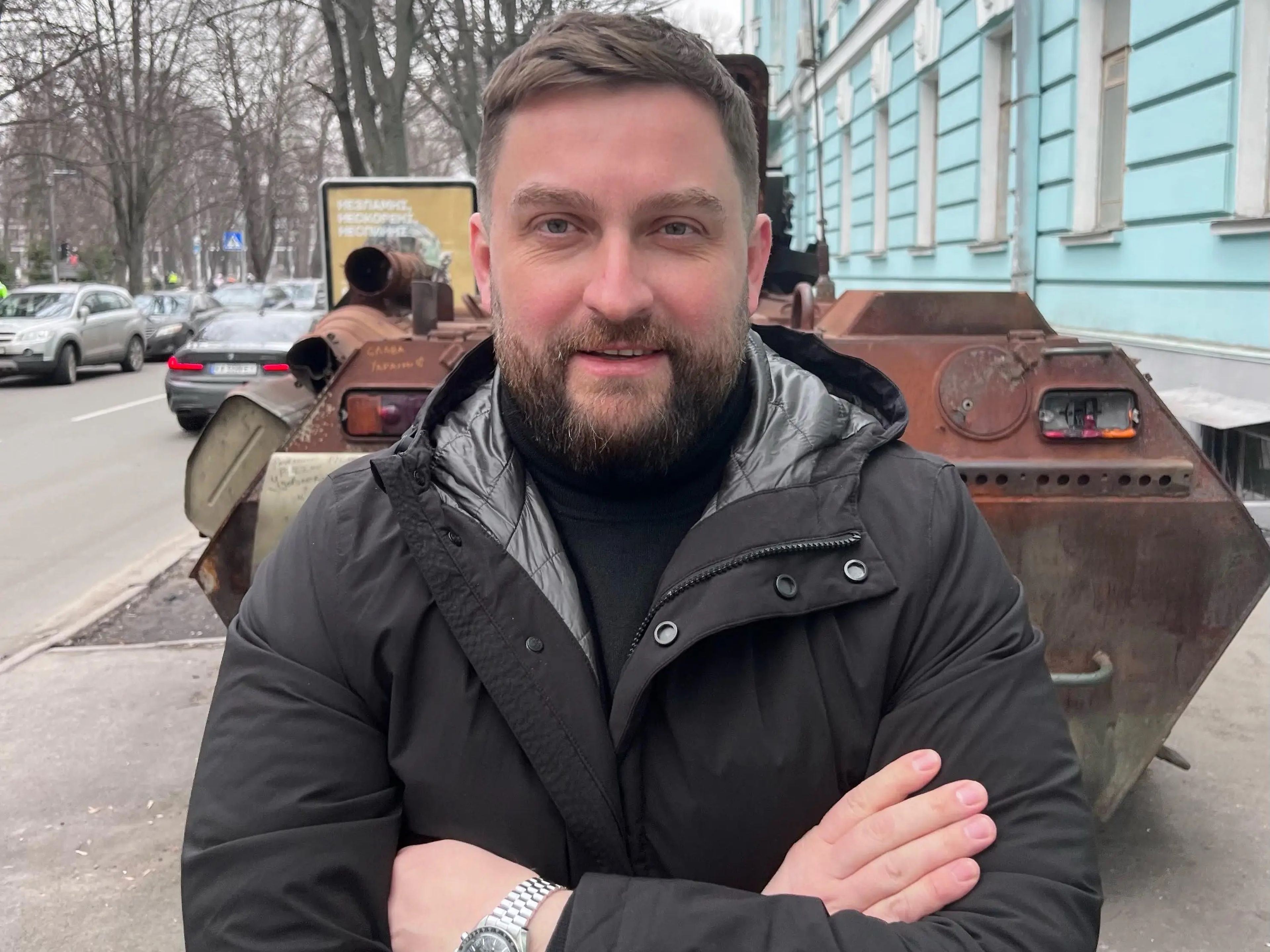 Yegor Aushev hizo su llamamiento a los voluntarios el día en que Rusia invadió Ucrania, hace casi un año.