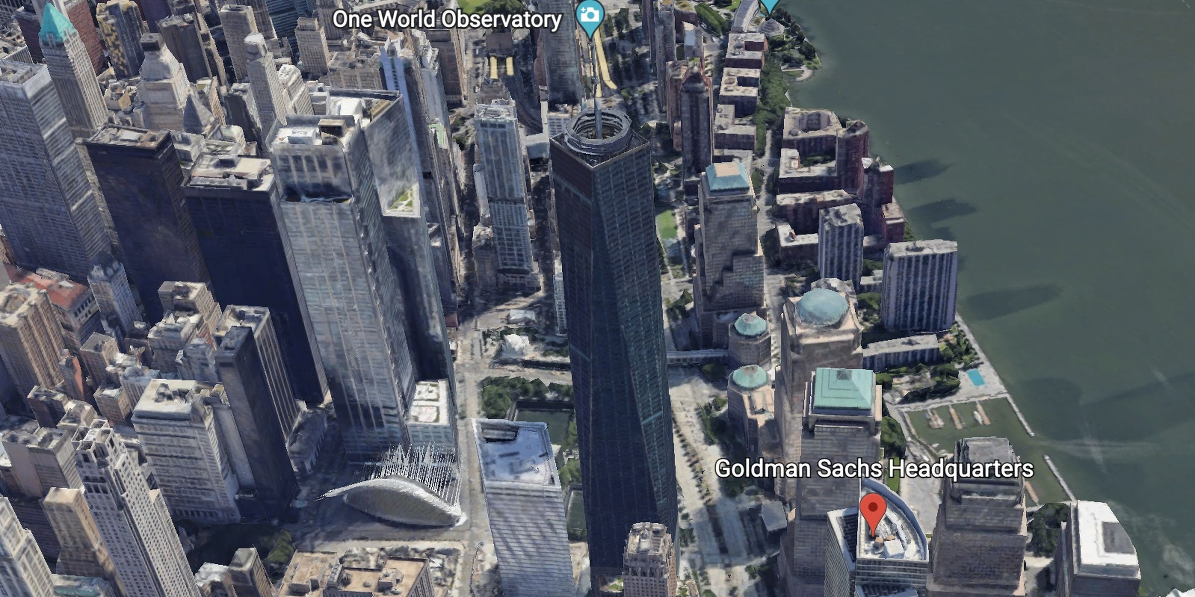 El edificio One World Trade Center se encuentra sobre la sede de Goldman Sachs.