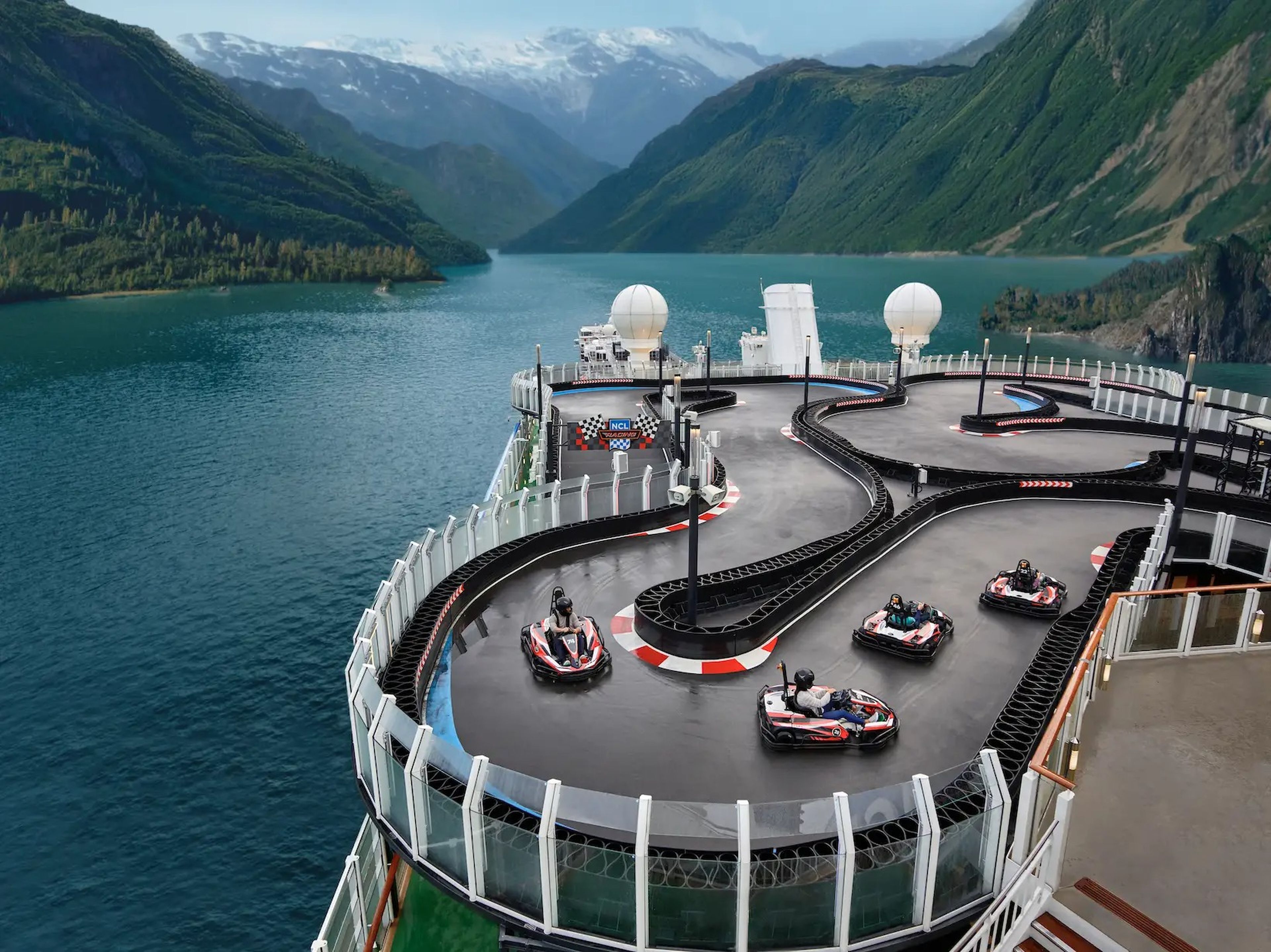 Race track, Norwegian Cruise Line