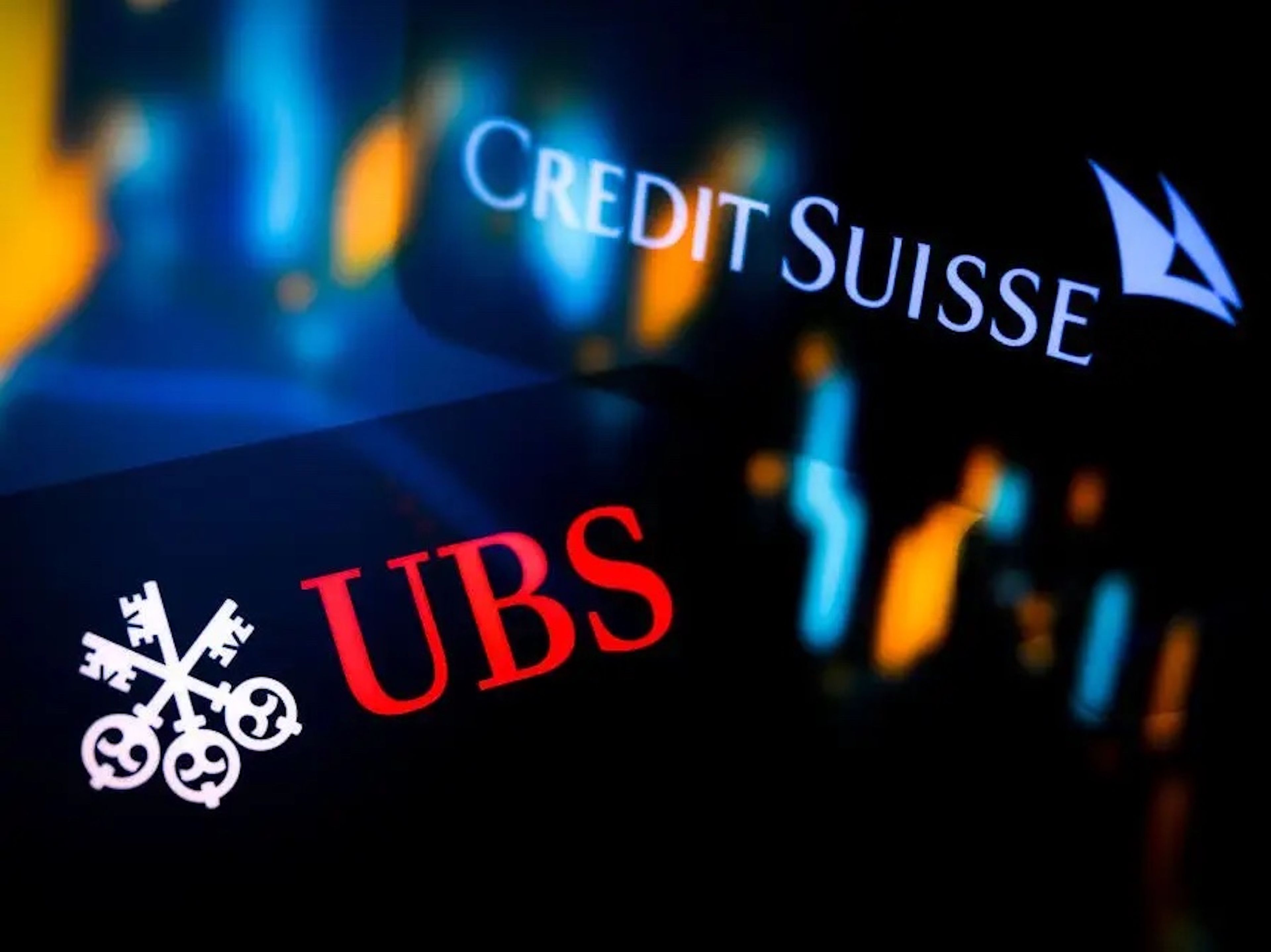 UBS y Credit Suisse.
