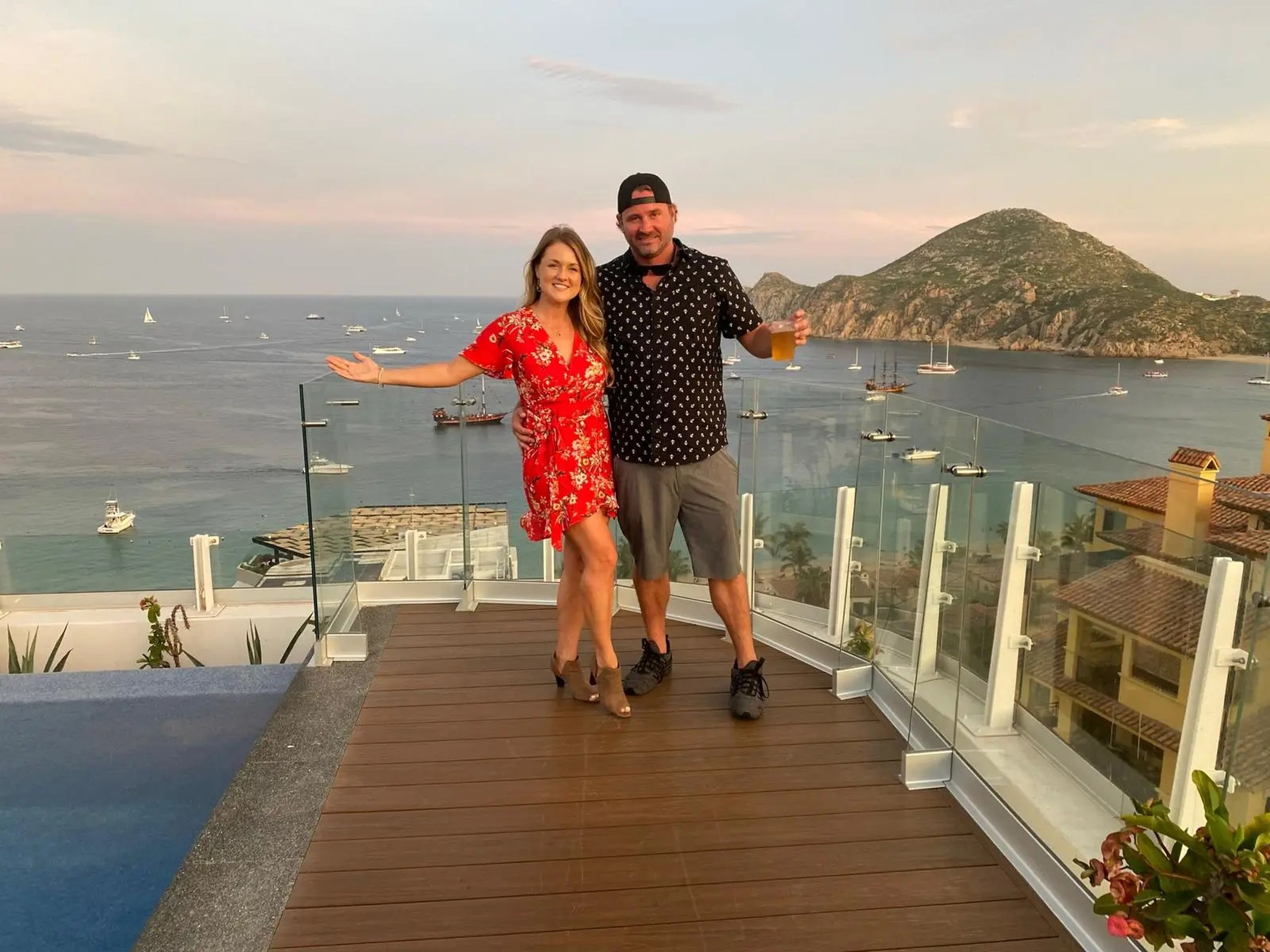 Amanda Williams y Alex Cowham compraron un apartamento de un millón de dólares en el MV Narrative.