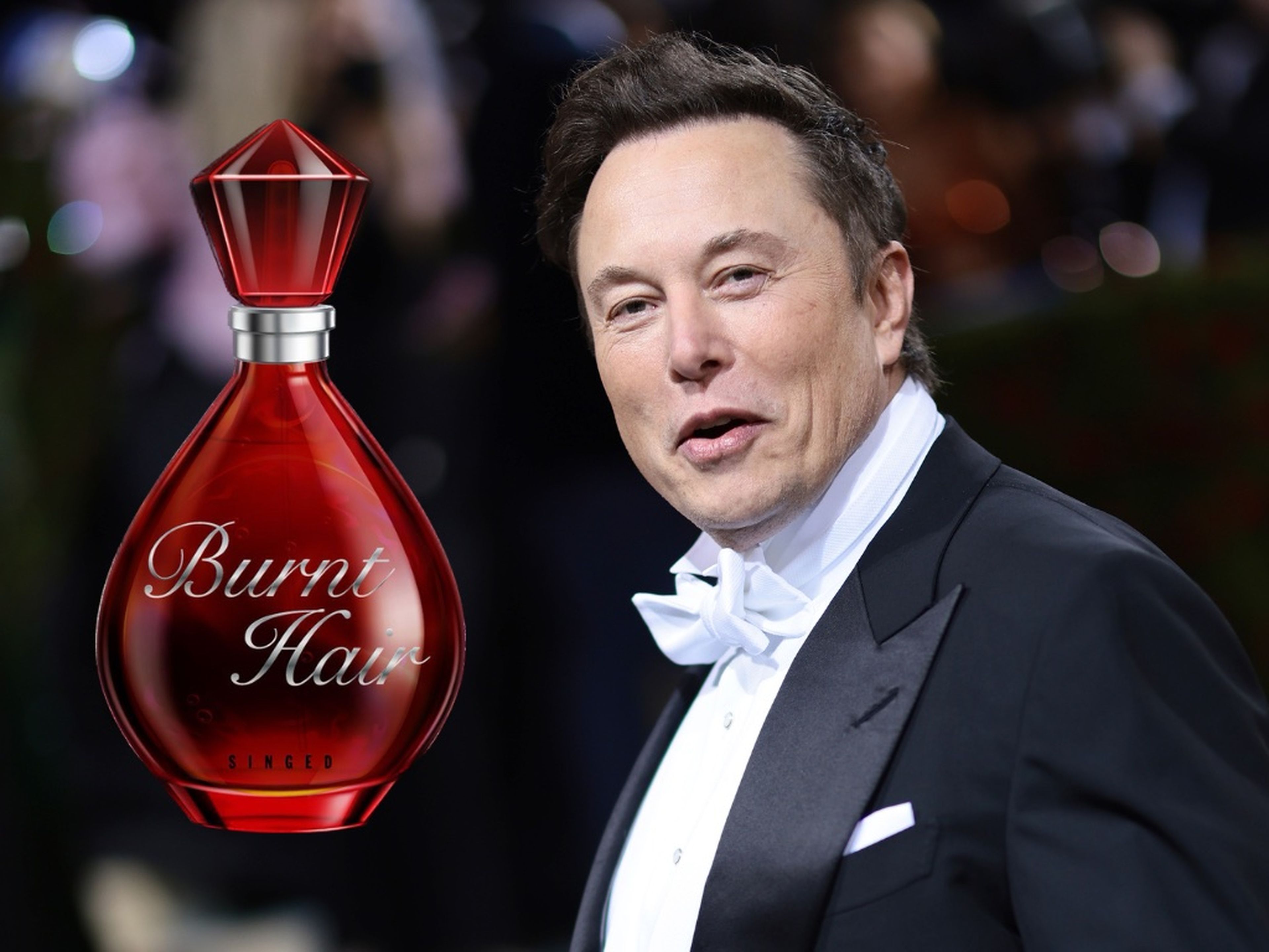 Elon con su perfume