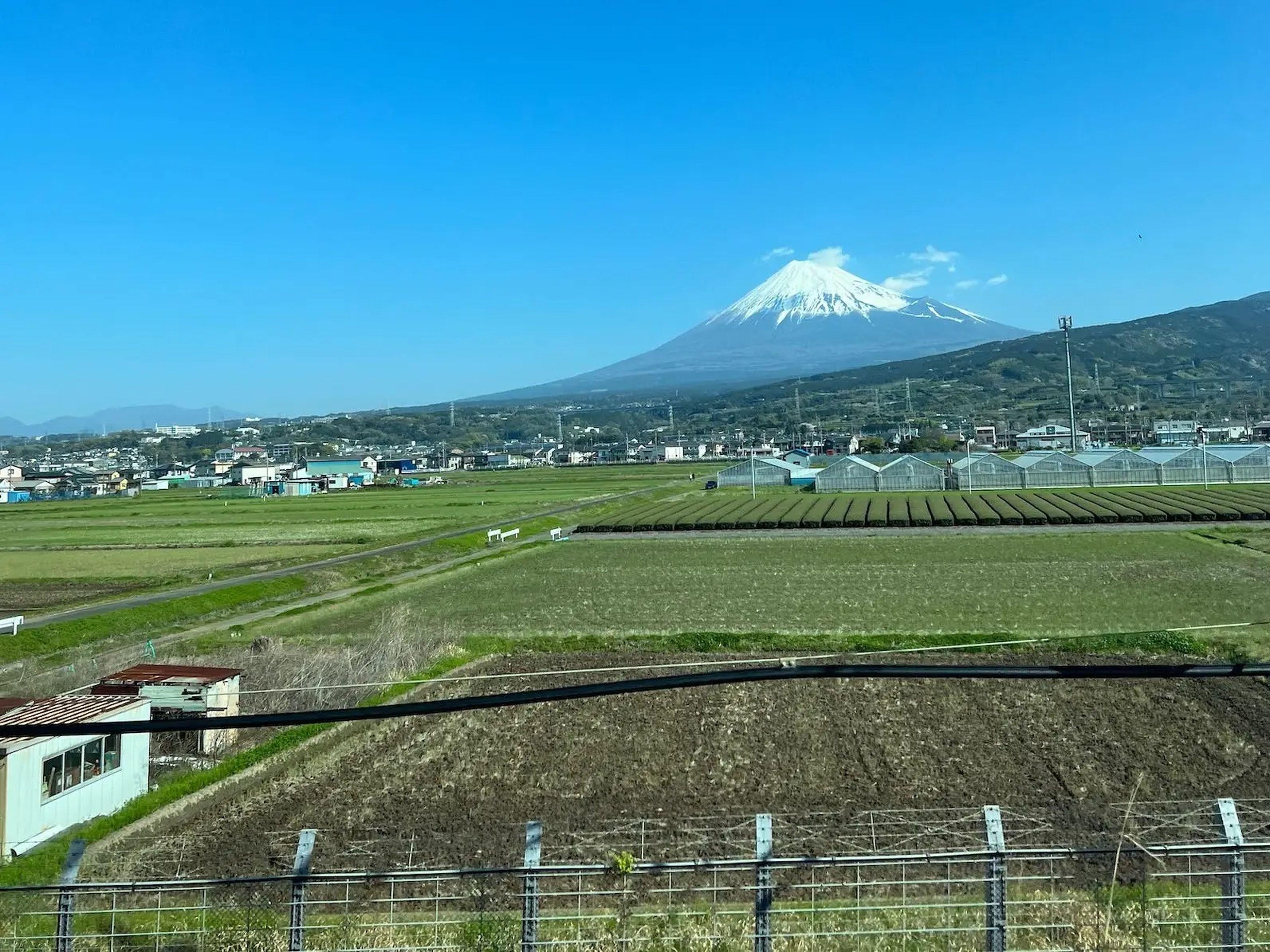Podíamos ver todo el monte Fuji desde el tren.