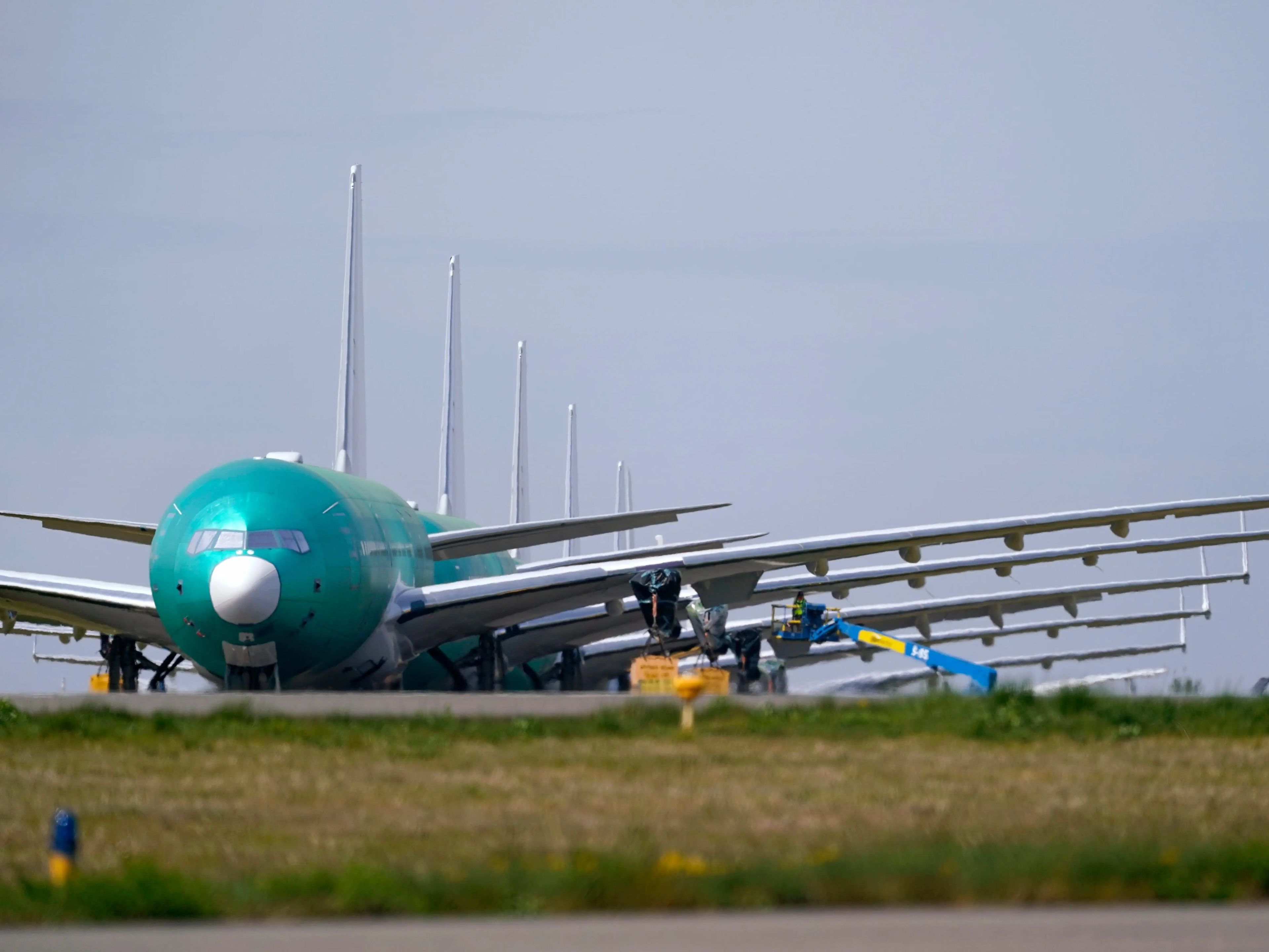Aviones de pasajeros Boeing 777X en Paine Field, Everett, Washington. El precio no incluye la cabina VIP.