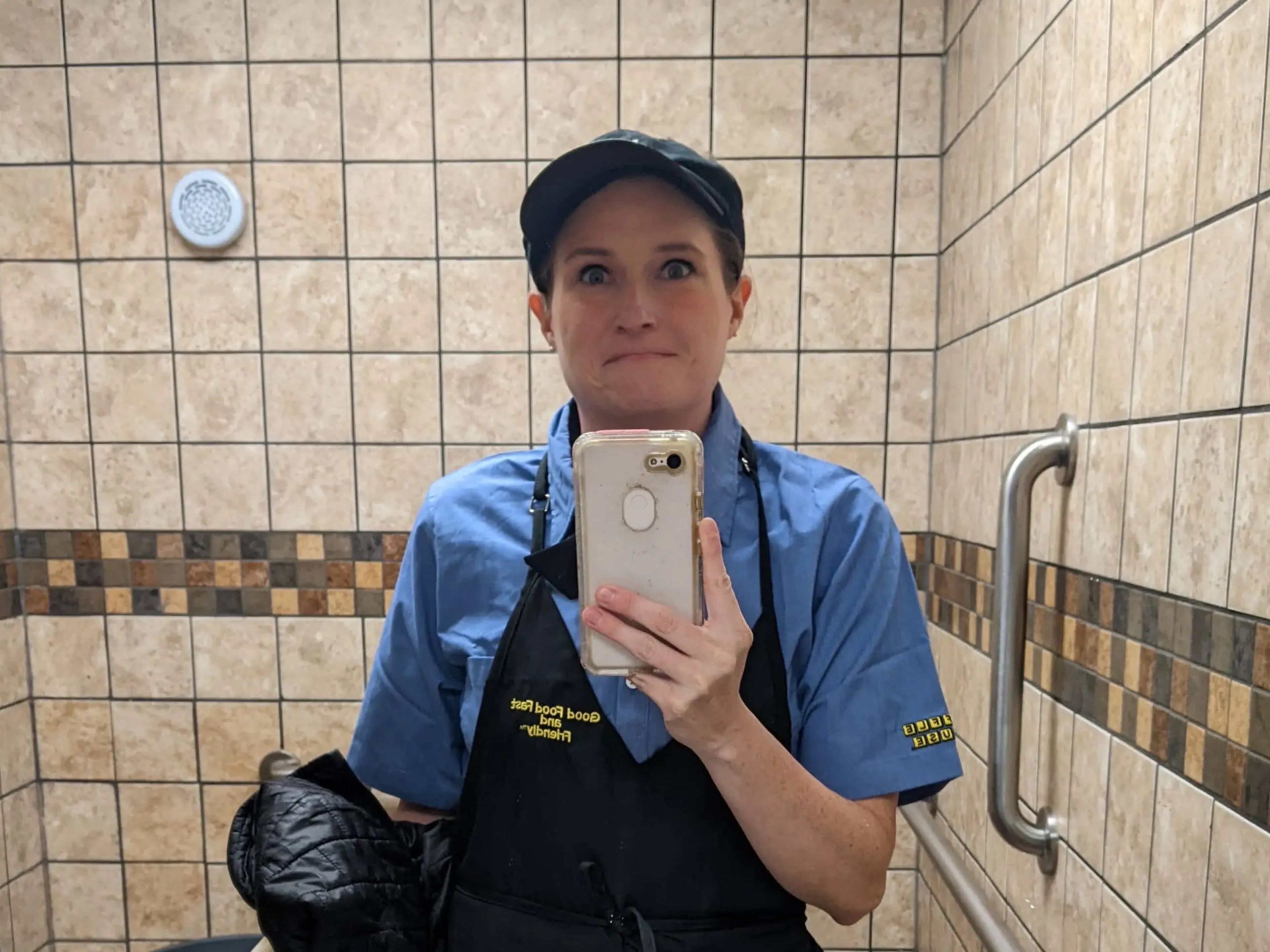 Amanda Claypool empezó su trabajo en Waffle House 48 horas después de su entrevista.
