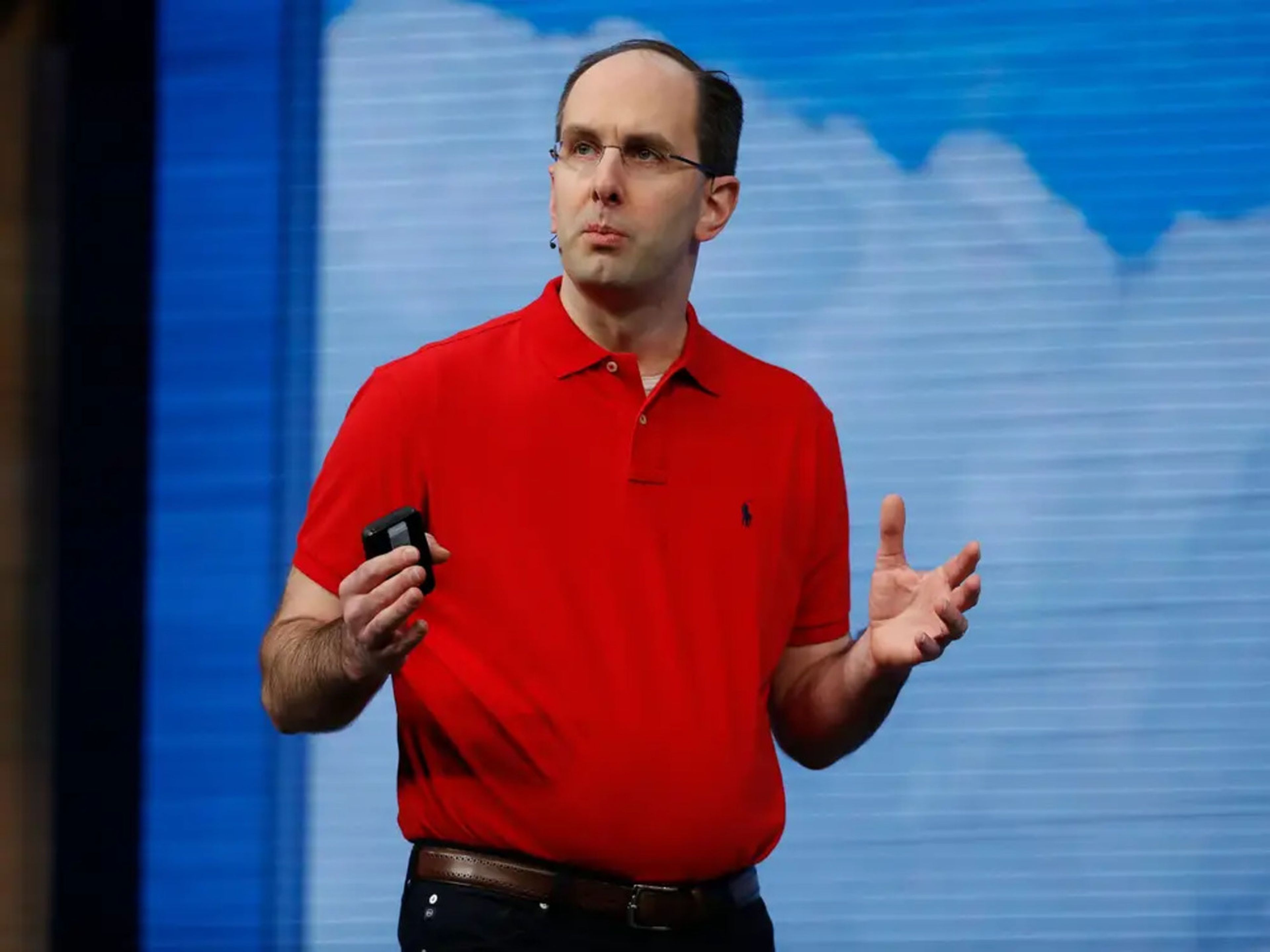 Scott Guthrie, vicepresidente ejecutivo de la nube e IA de Microsoft, presenta el software en Azure Cloud y Microsoft 365.