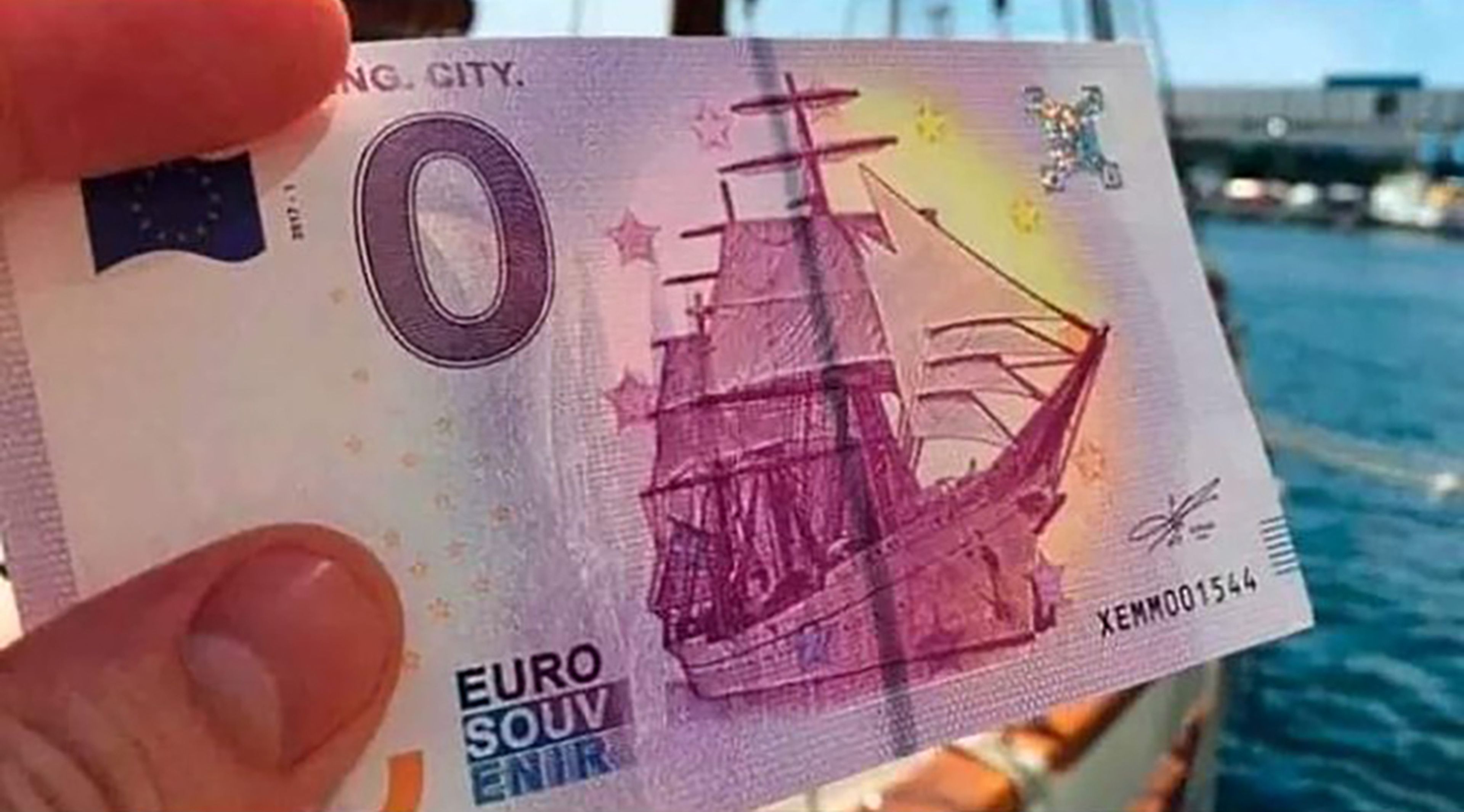Billete viral de cero euros