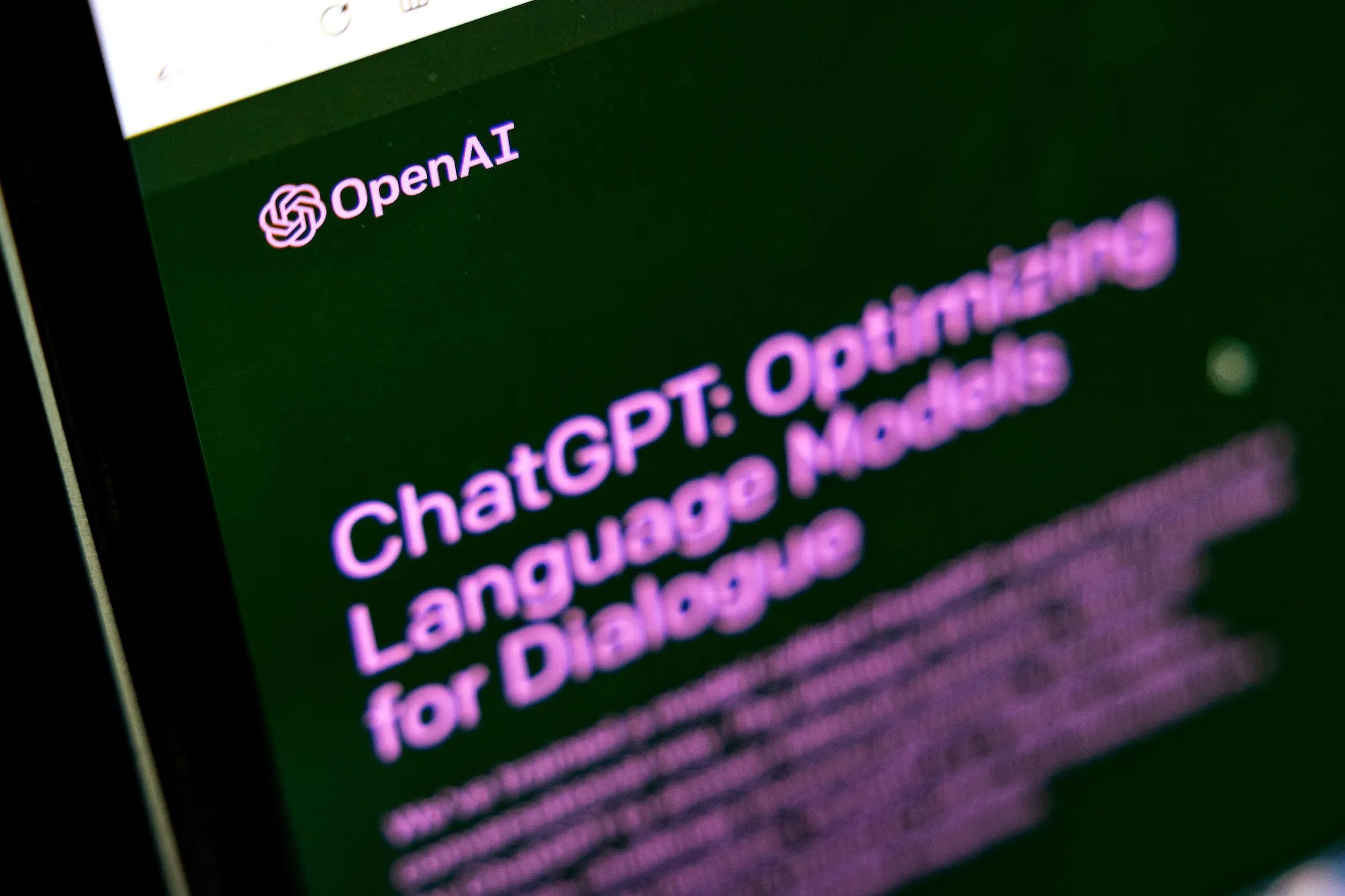 Página de web de ChatGPT en la pantalla de un ordenador portátil.