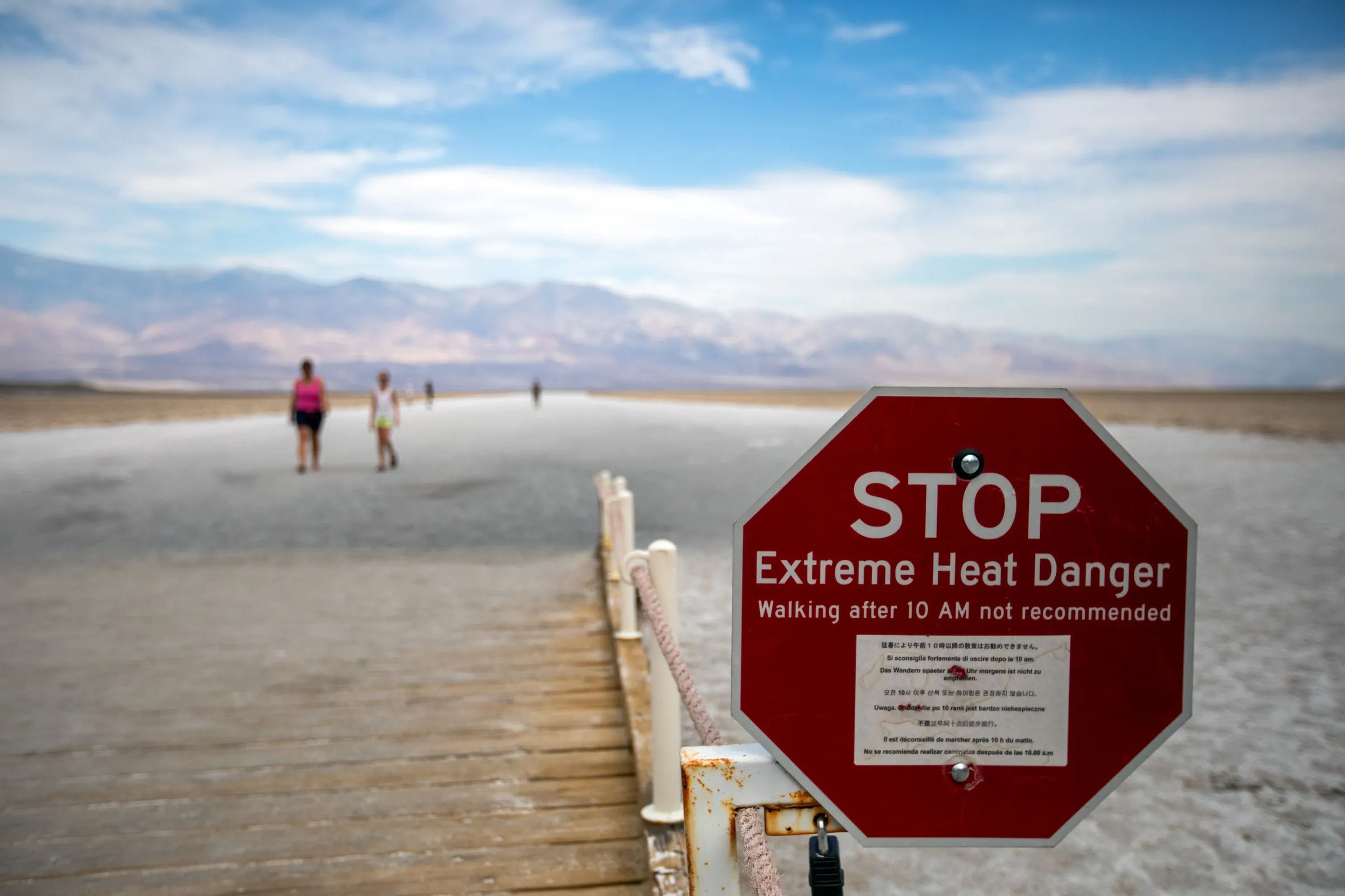 Una señal de peligro de calor extremo en el Valle de la Muerte de Estados Unidos el pasado lunes 17 de julio de 2023.