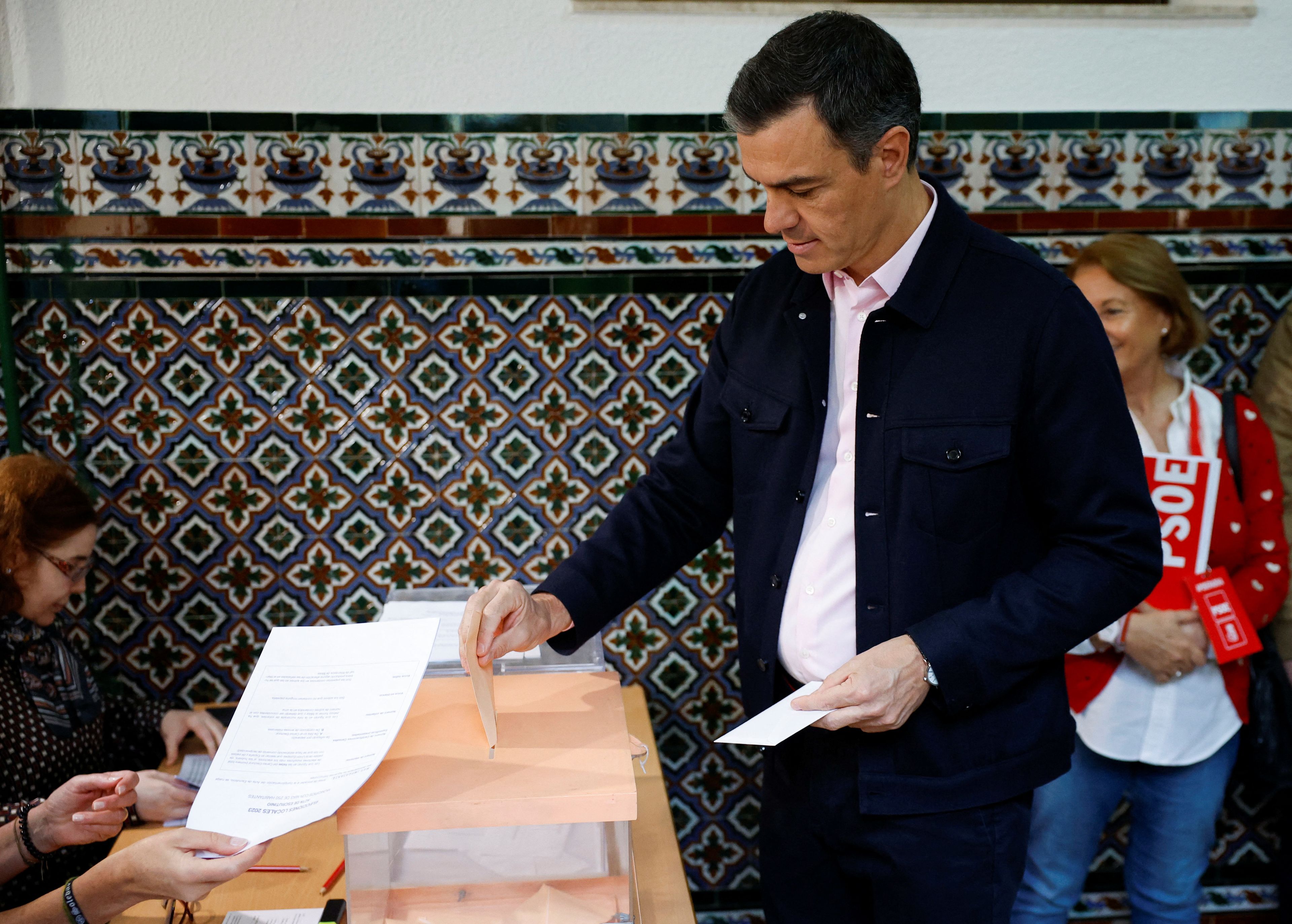 Pedro Sánchez votando, 28M 2023