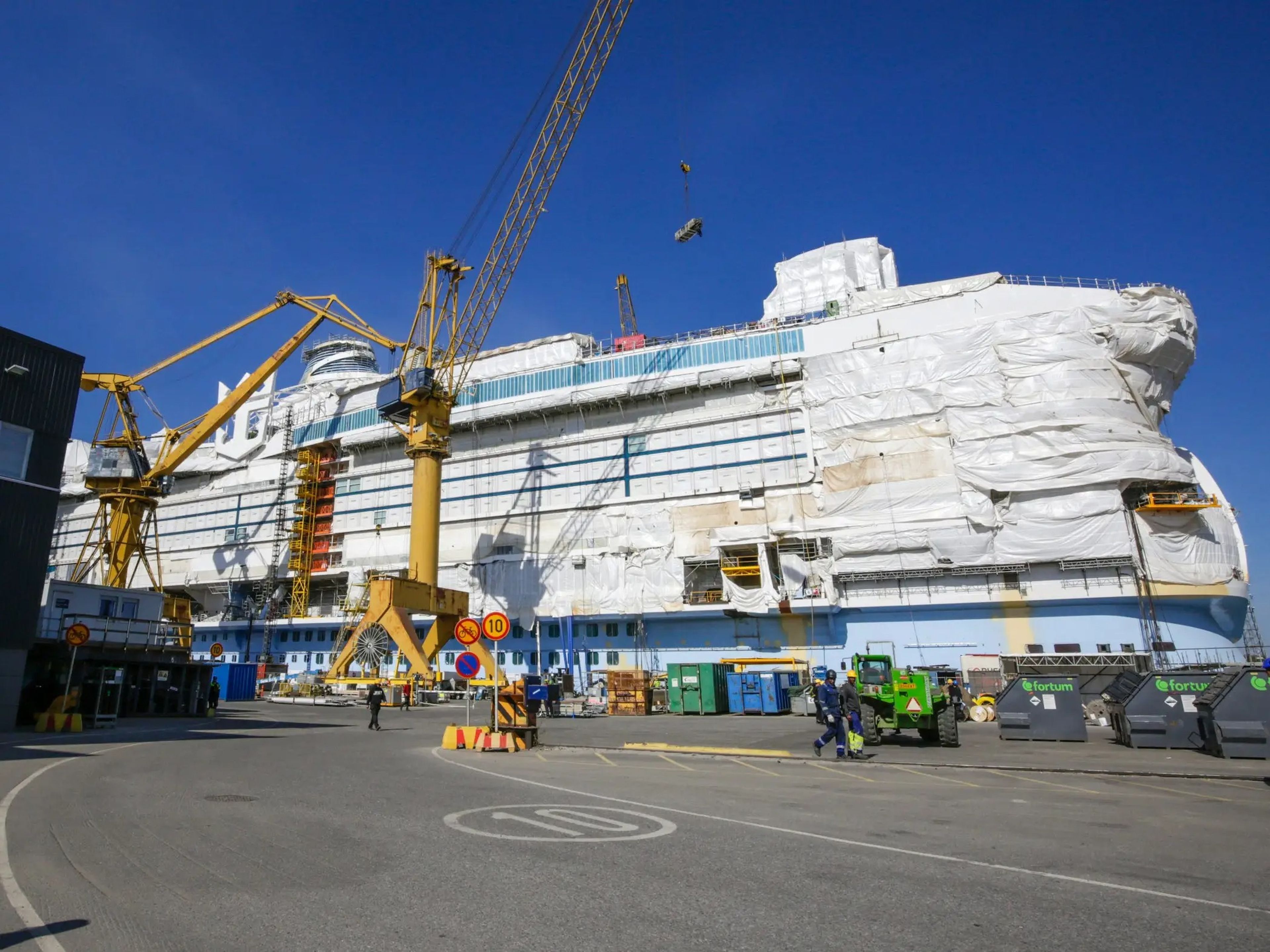 Royal Caribbean's Icon of the Seas cruise ship under construction