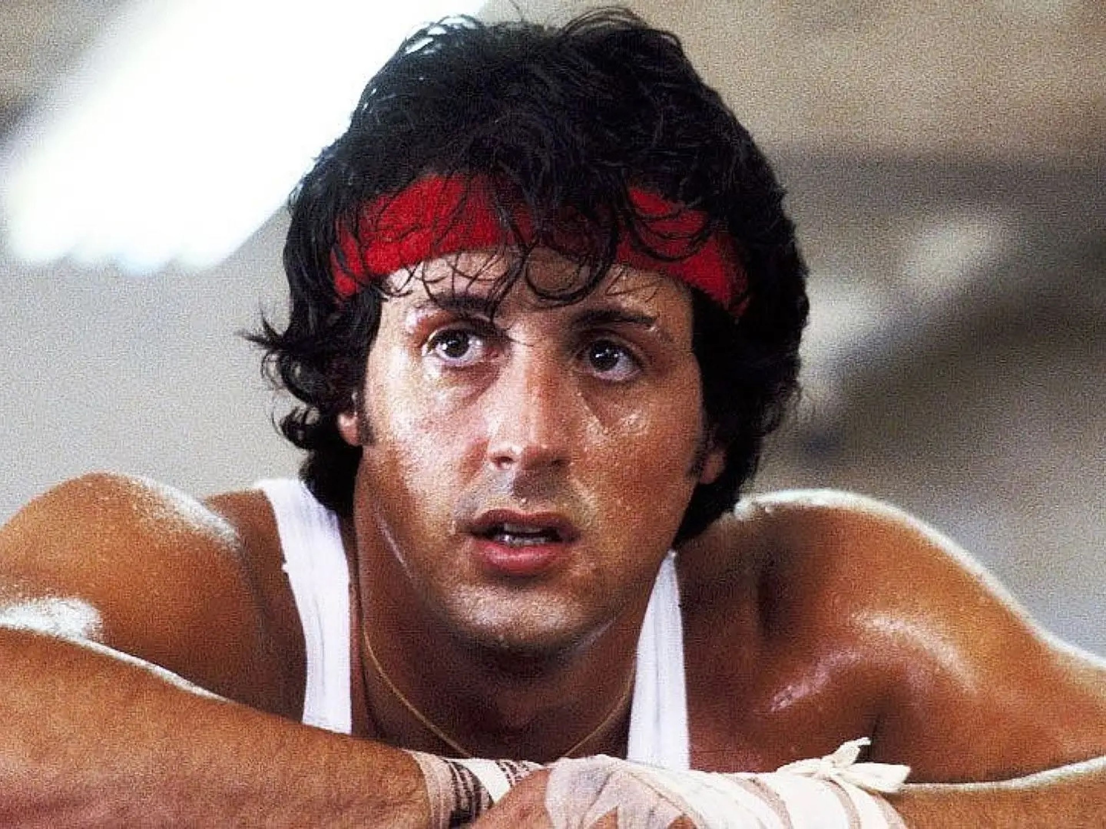 Sylvester Stallone como Rocky Balboa.