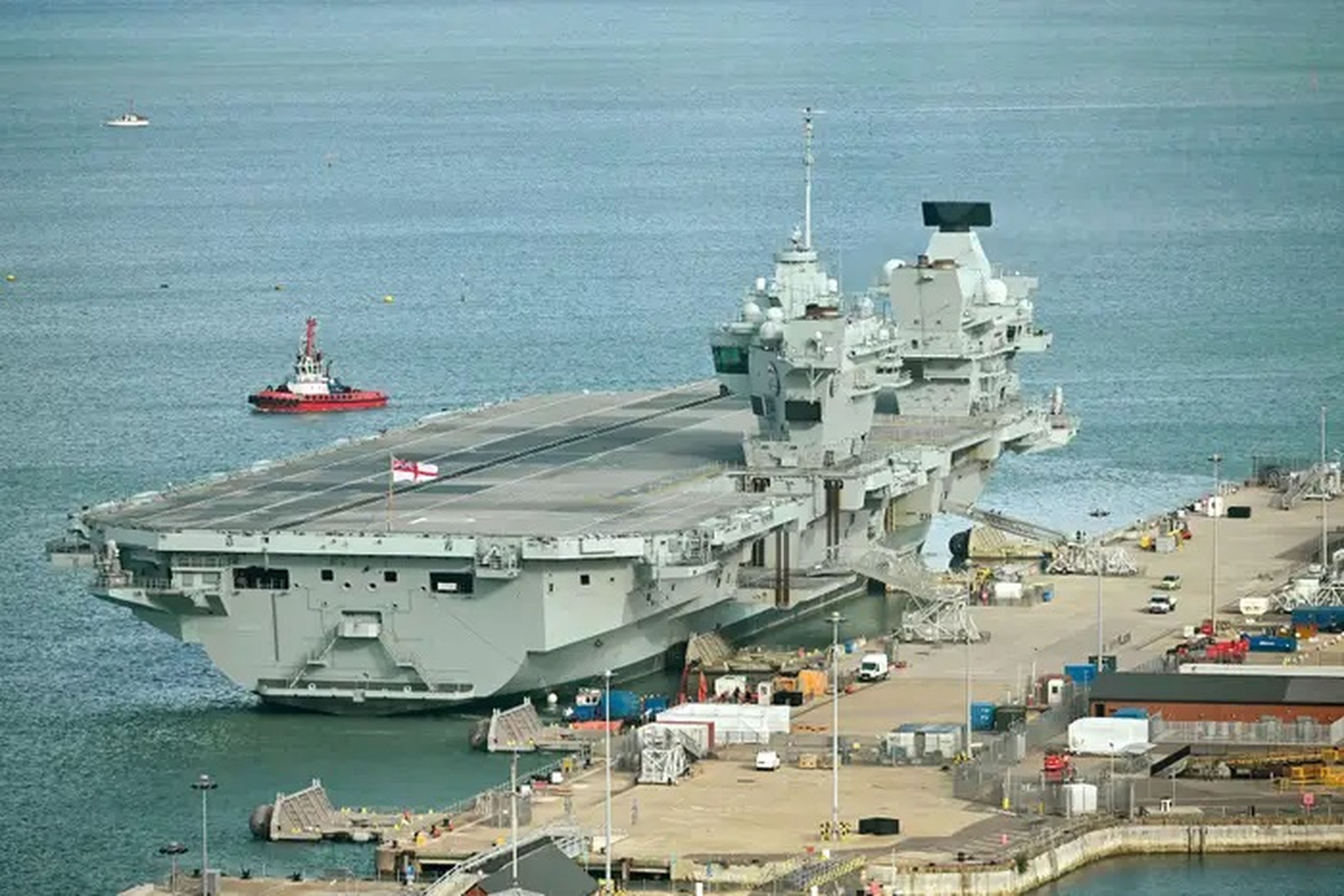 El HMS Príncipe de Gales, en Portsmouth, Inglaterra, en octubre.