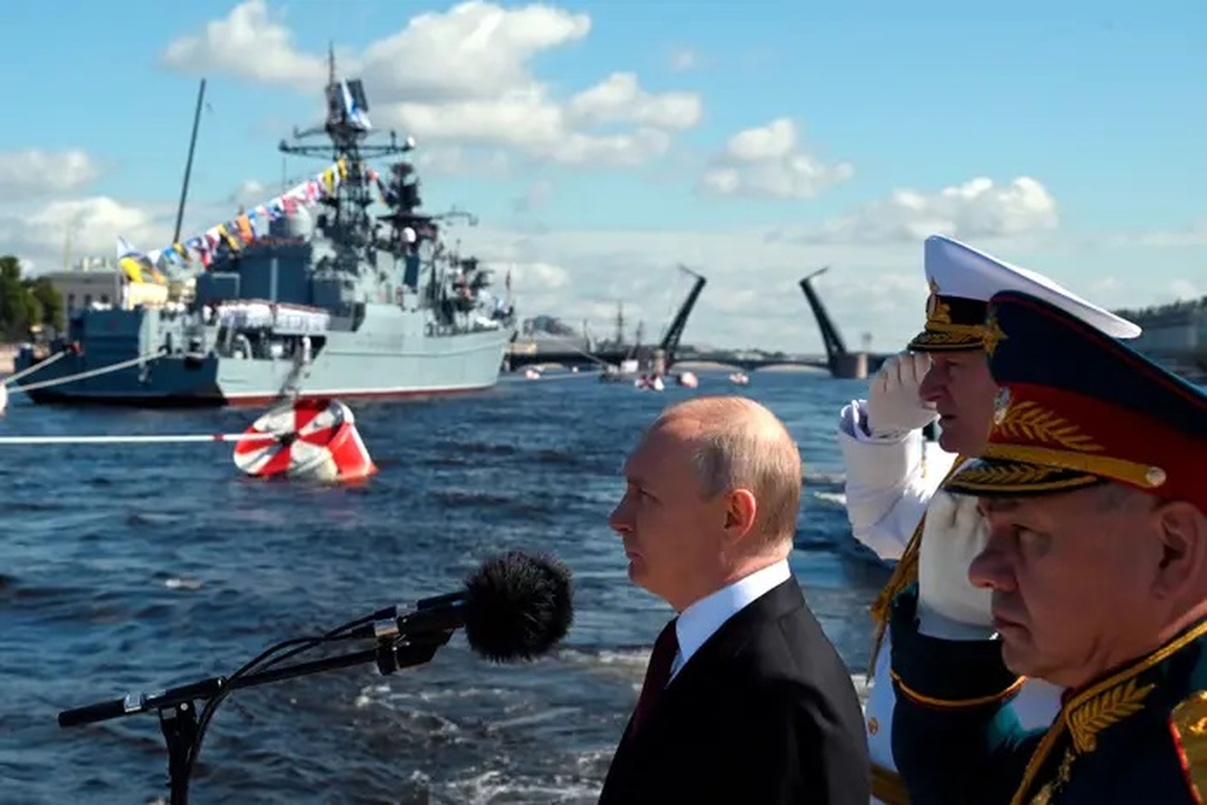 El presidente ruso, Vladímir Putin, en el Día de la Armada Rusa en San Petersburgo, Rusia, en julio.