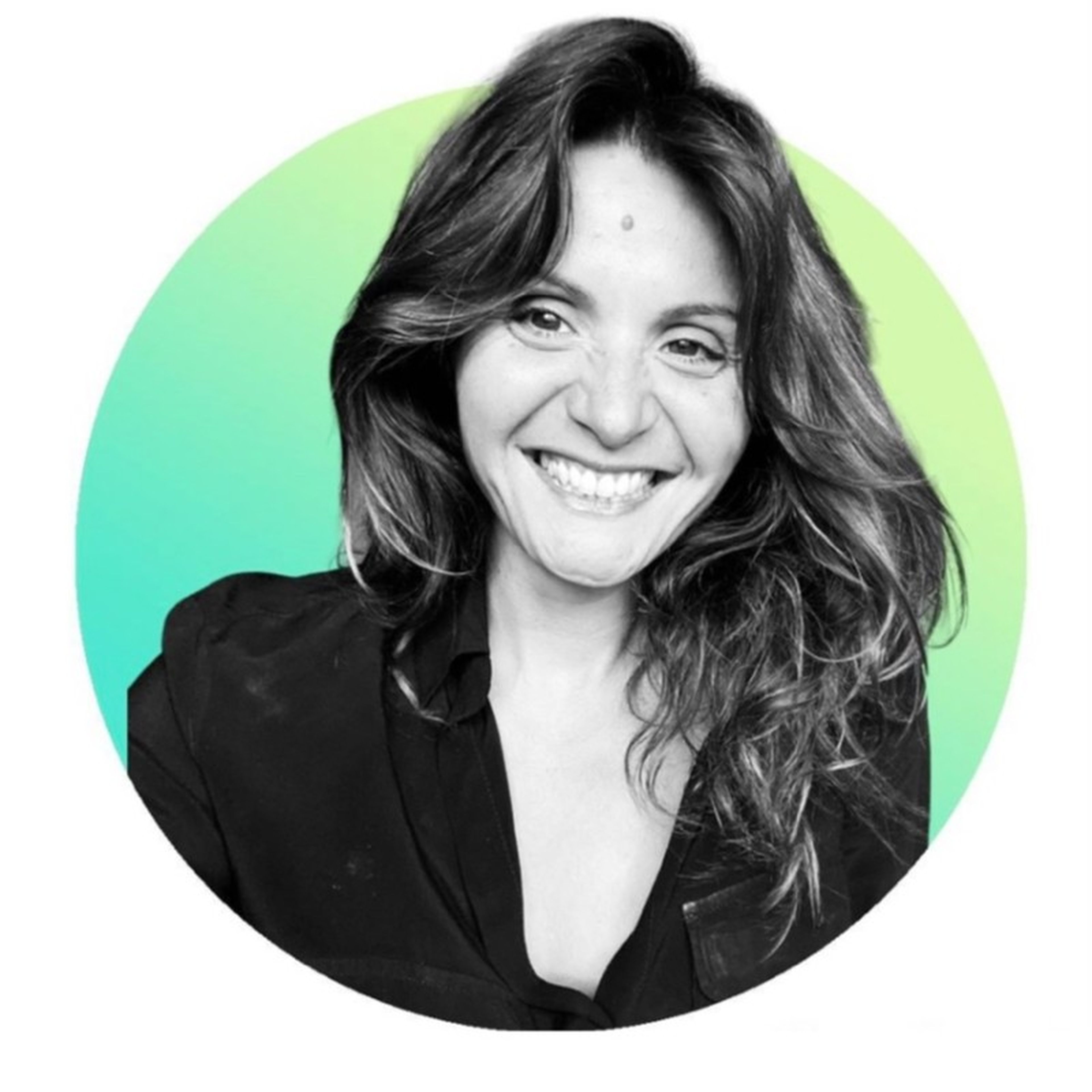Fotografía de perfil de LinkedIn de Monica Gonzalez, CMO de Allianz.