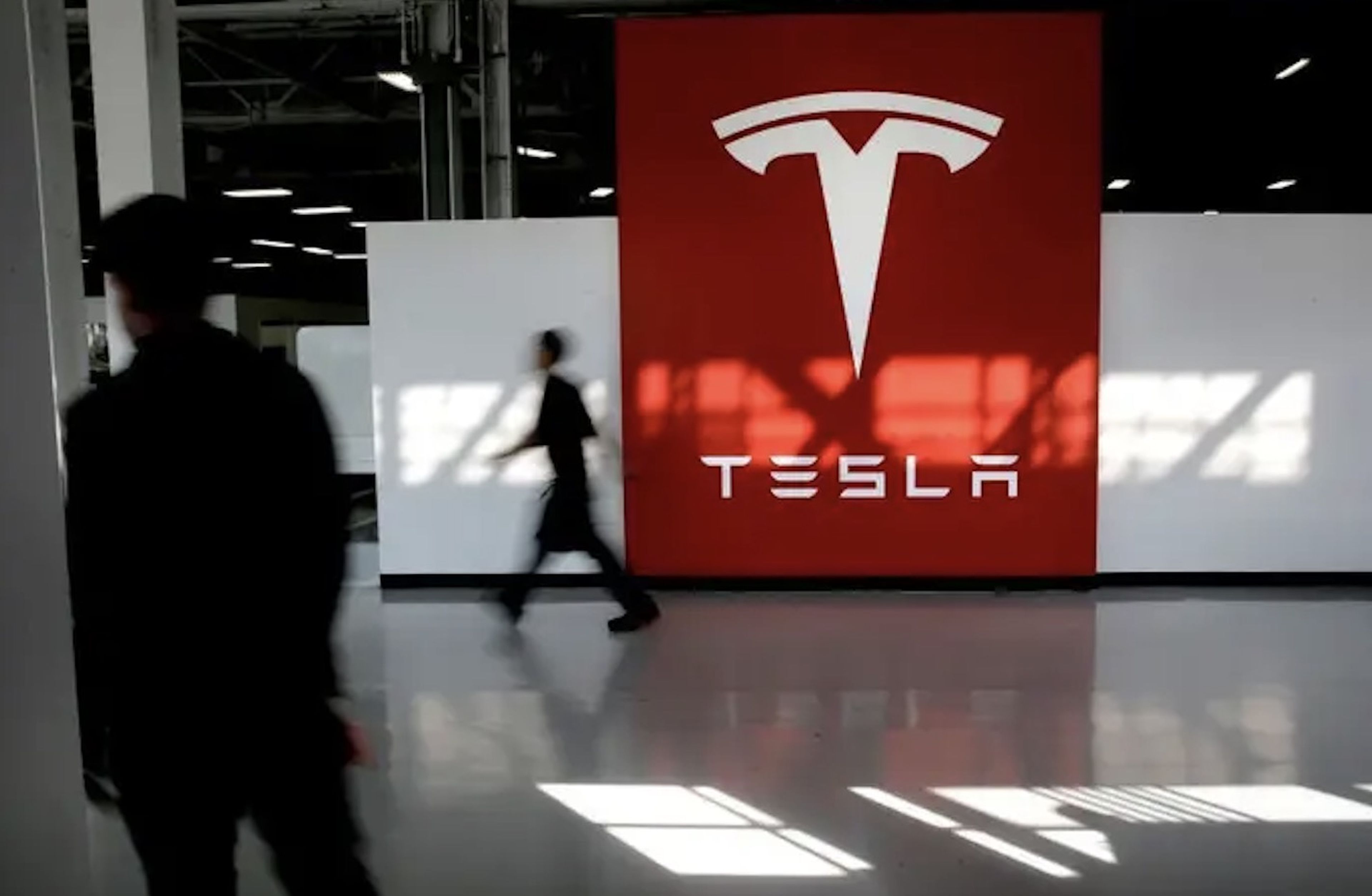 El logo de Tesla