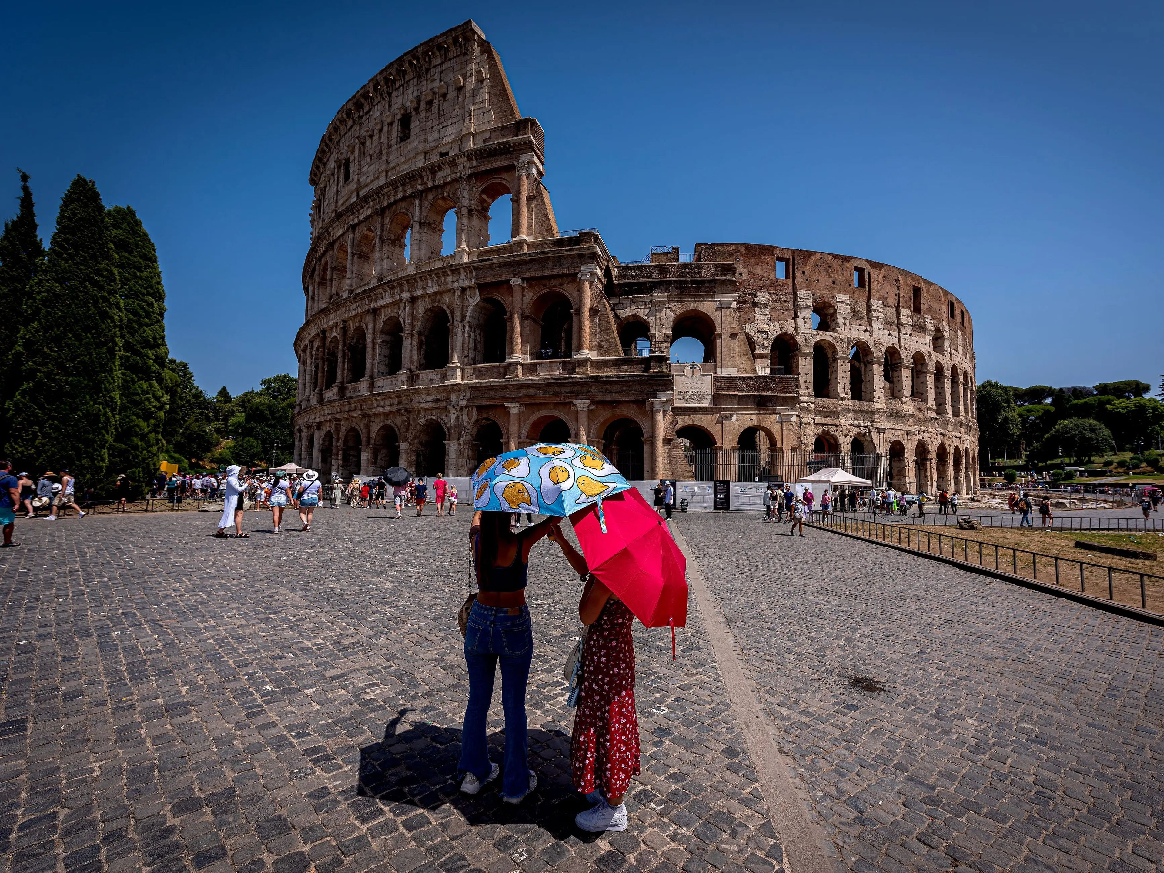 Este verano, el Gobierno italiano ha emitido múltiples avisos de calor excesivo, pero esto no ha disuadido a los turistas.