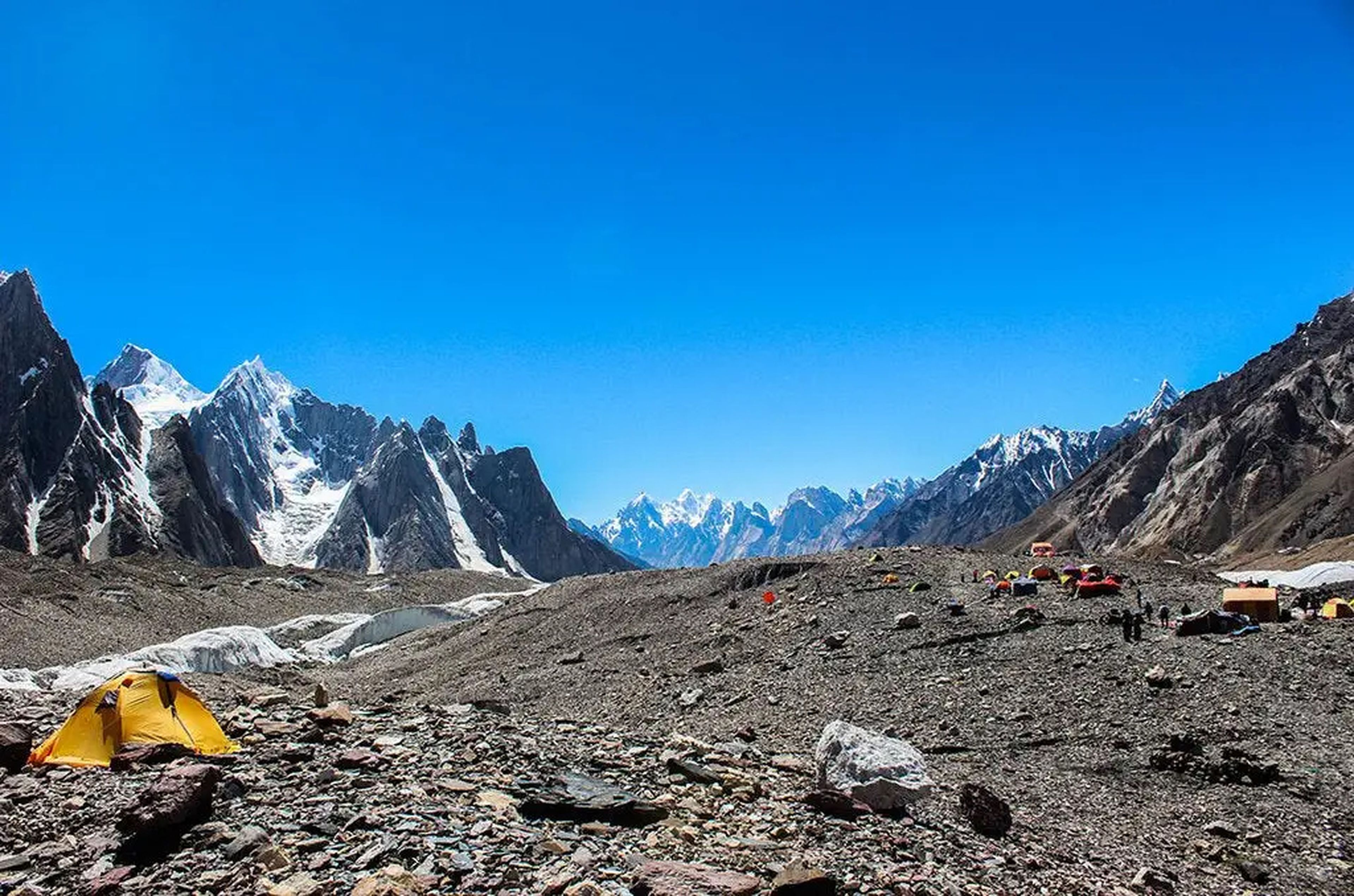 Vista del campamento base del K2 este año. 