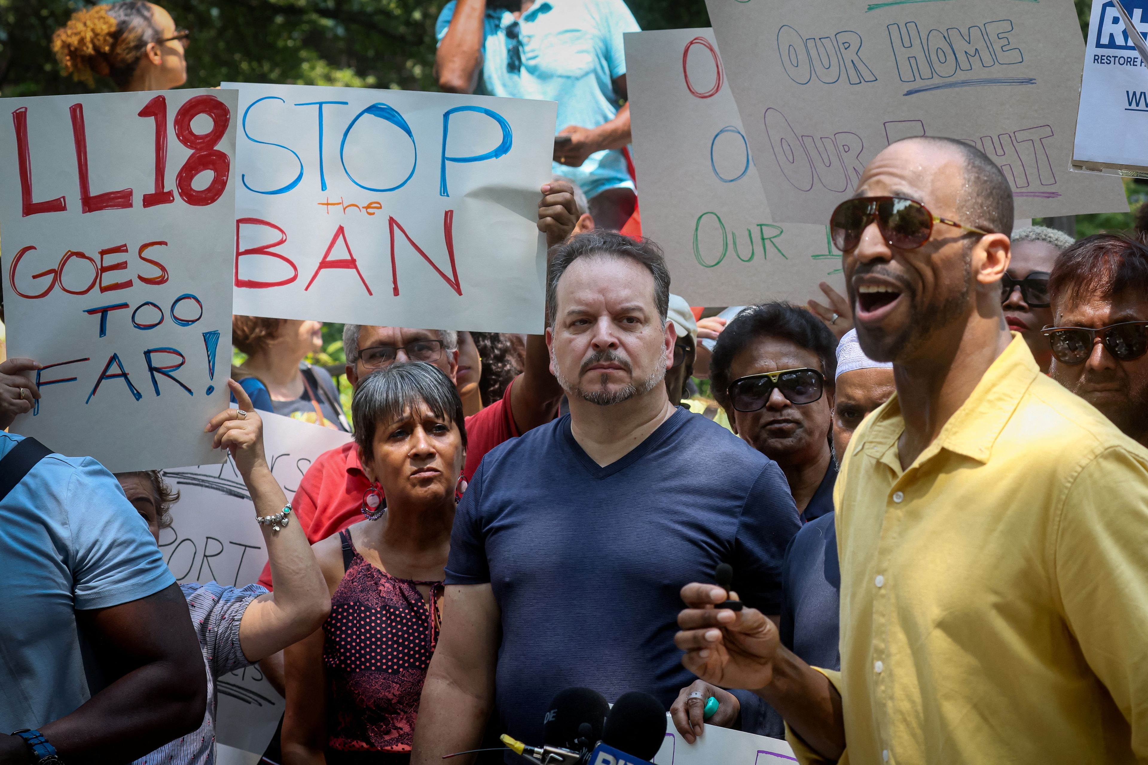 Manifestación contra la ley de la ciudad de Nueva York sobre los alquileres de corta duración y Airbnb, el 12 de julio de 2023.