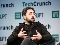 Mustafa Suleyman, cofundador de la división de inteligencia artificial de Google, Google DeepMind.
