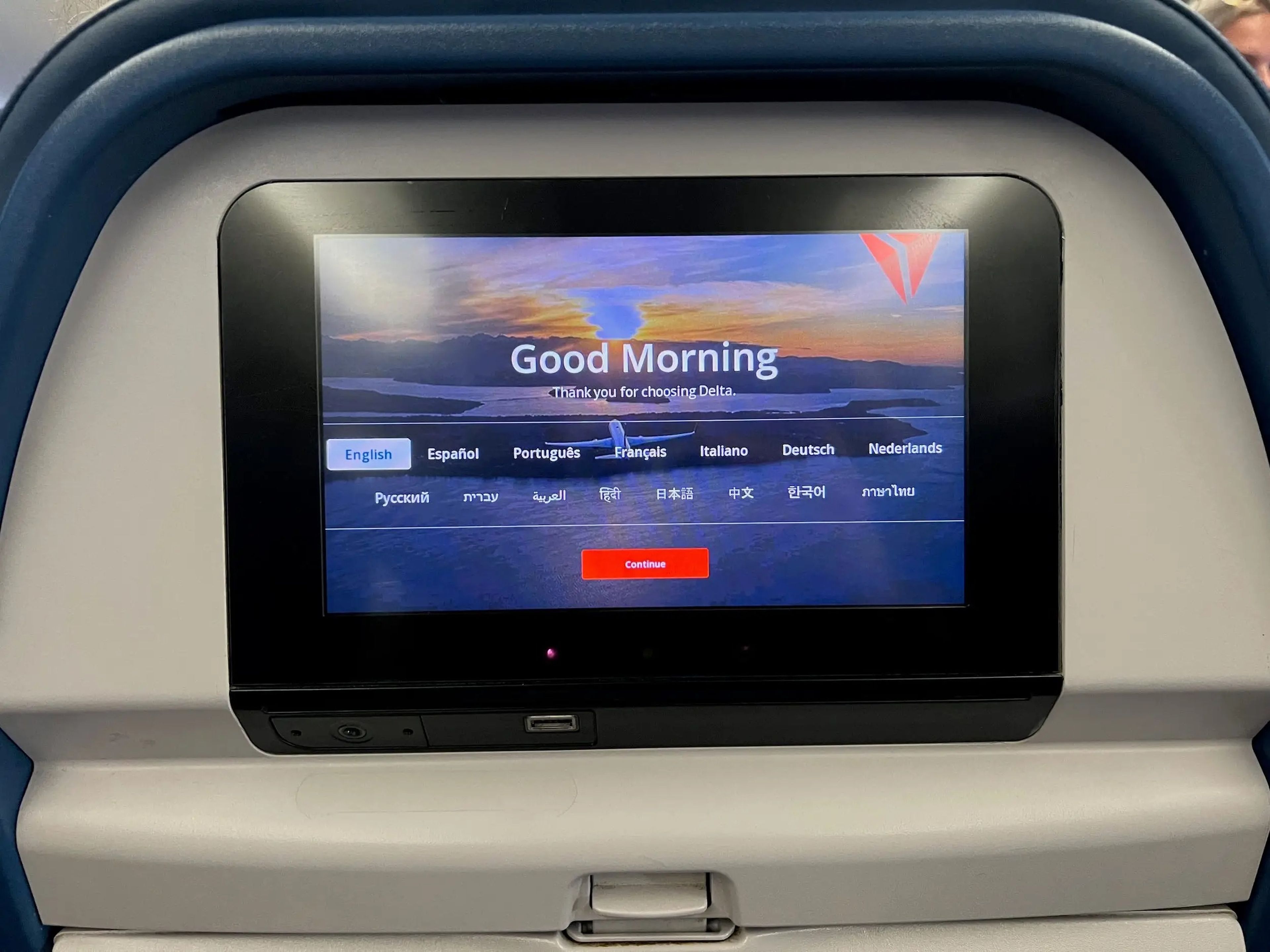 La pantalla del respaldo del asiento del Boeing 767-300ER de Delta.
