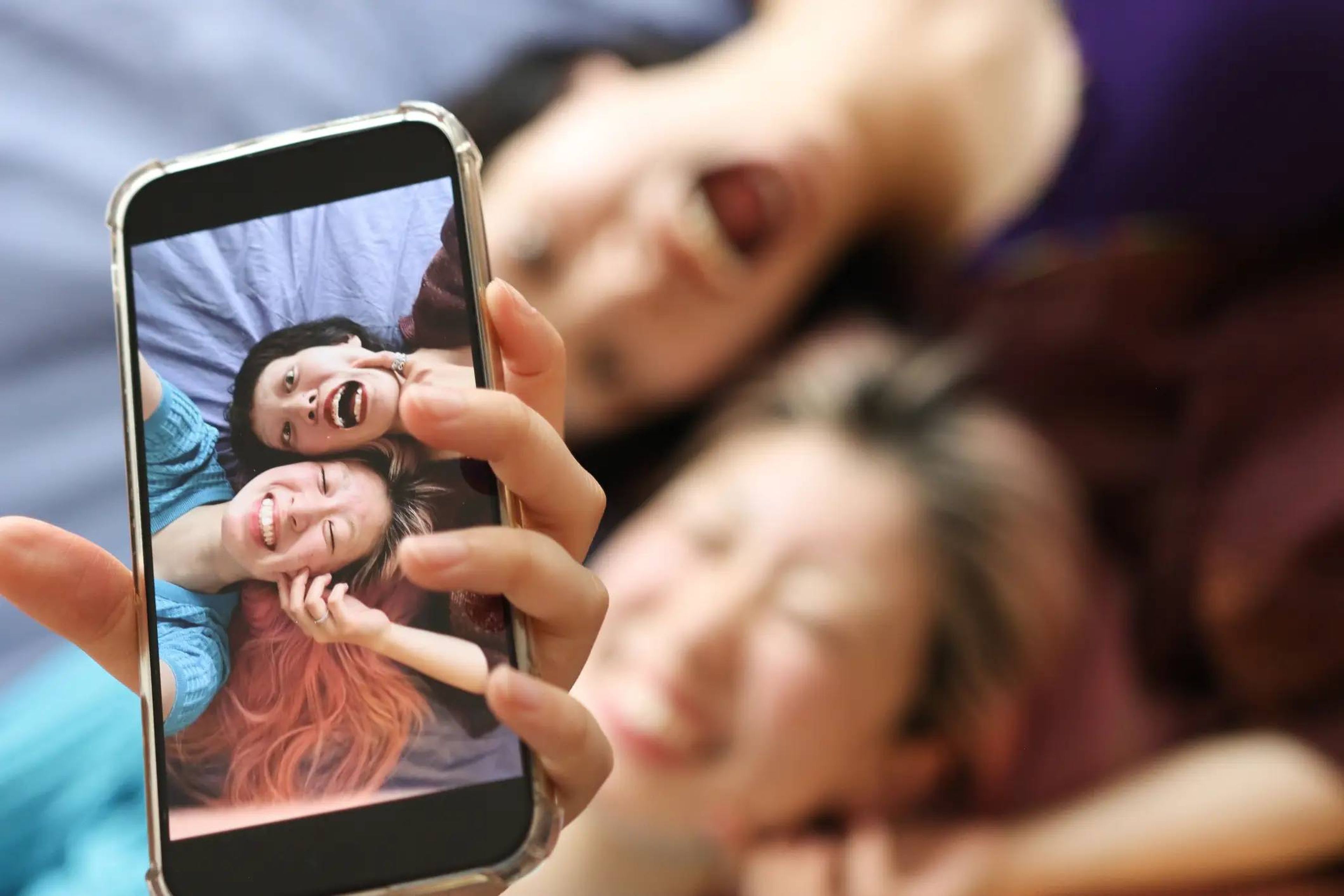 Según una nueva encuesta de Piper Sandler, casi el 90% de los adolescentes que tienen un smartphone tienen un iPhone.