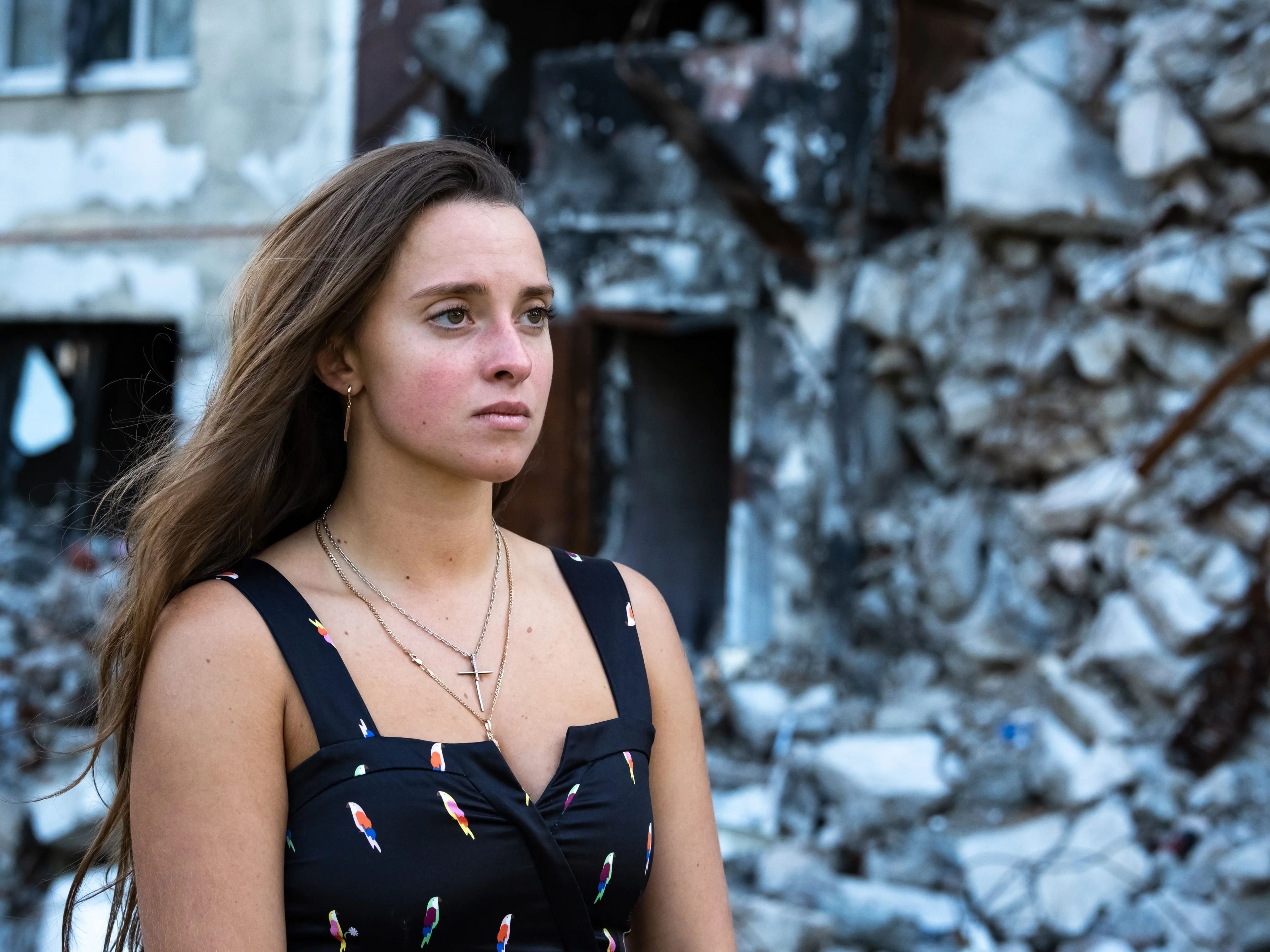 Valeriya regresó a Kharkiv irreconocibles, y las calles llenas de escombros silenciosas. Pero se negó a que Flash Dancers permaneciera cerrado.