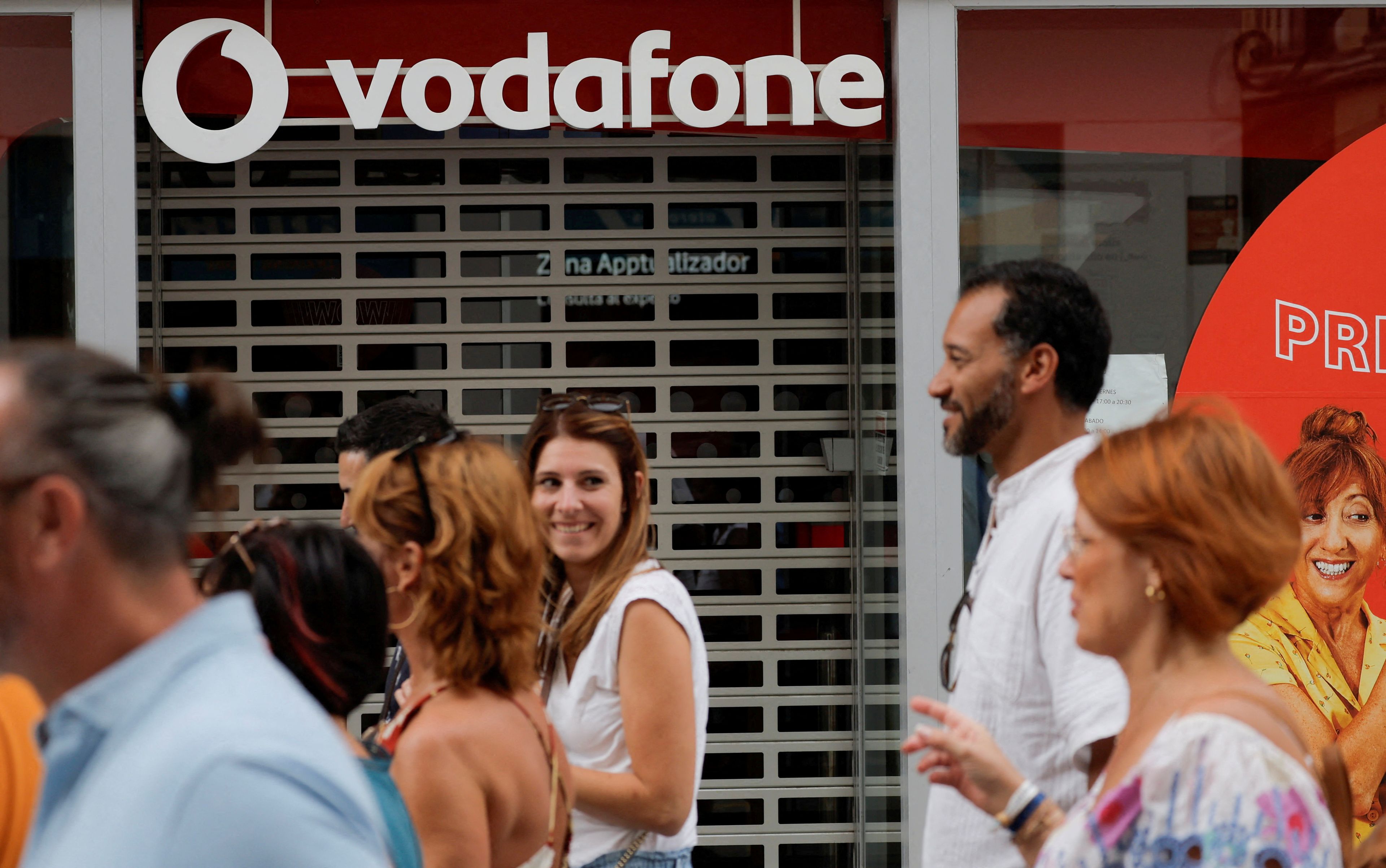 Vodafone, tienda cerrada.