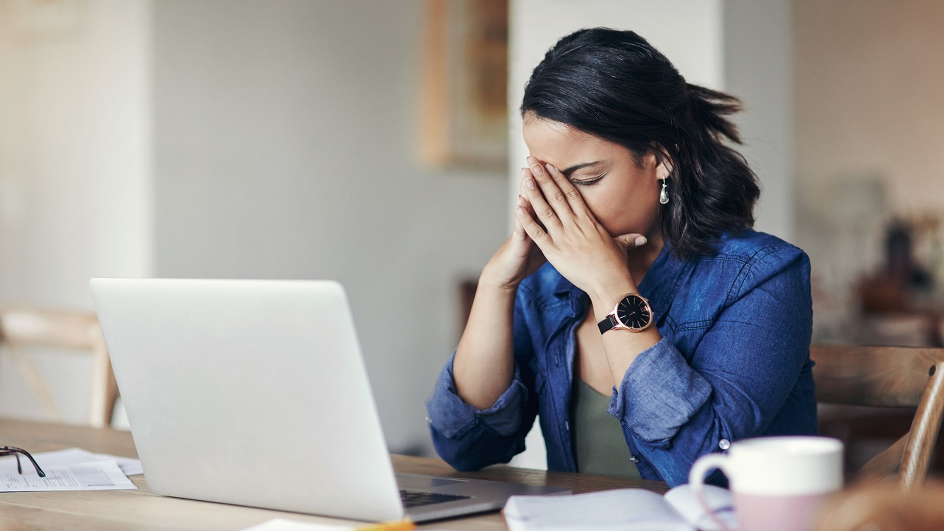 Estrés por teletrabajo: las recomendaciones de los expertos para evitar que afecte a tu salud mental