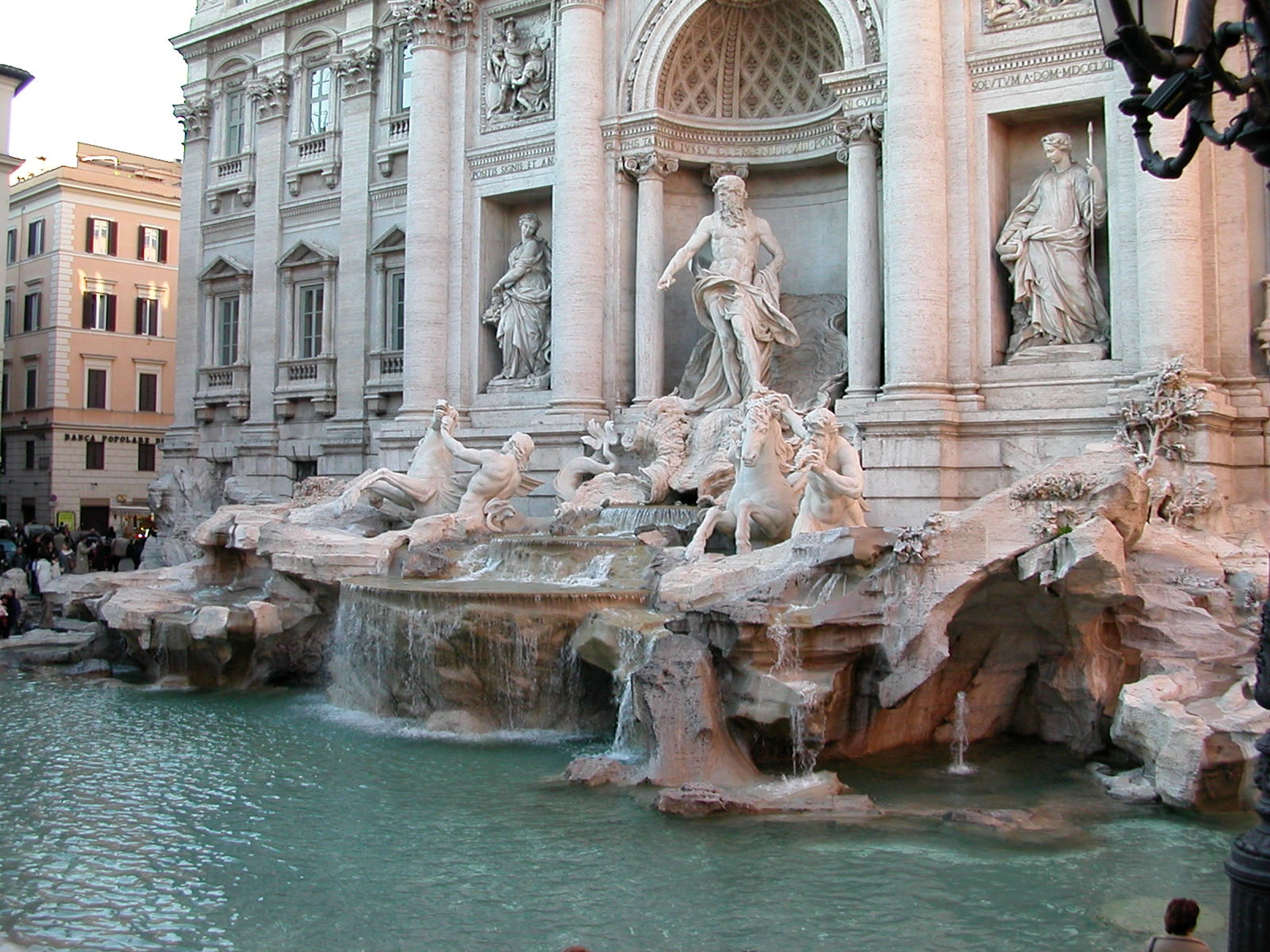 La Fontana de Trevi en Roma