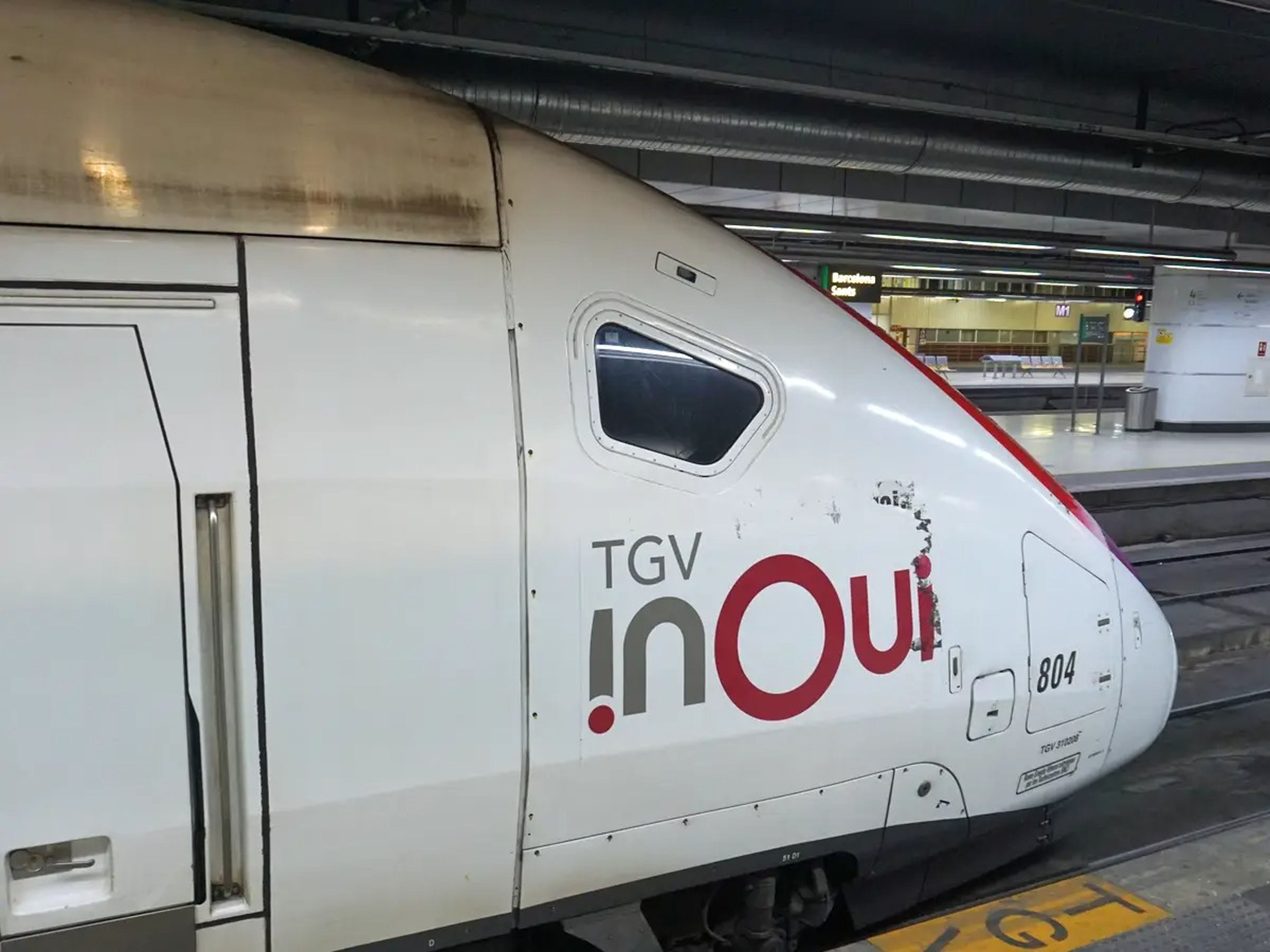 Front of a TGV inOui train.