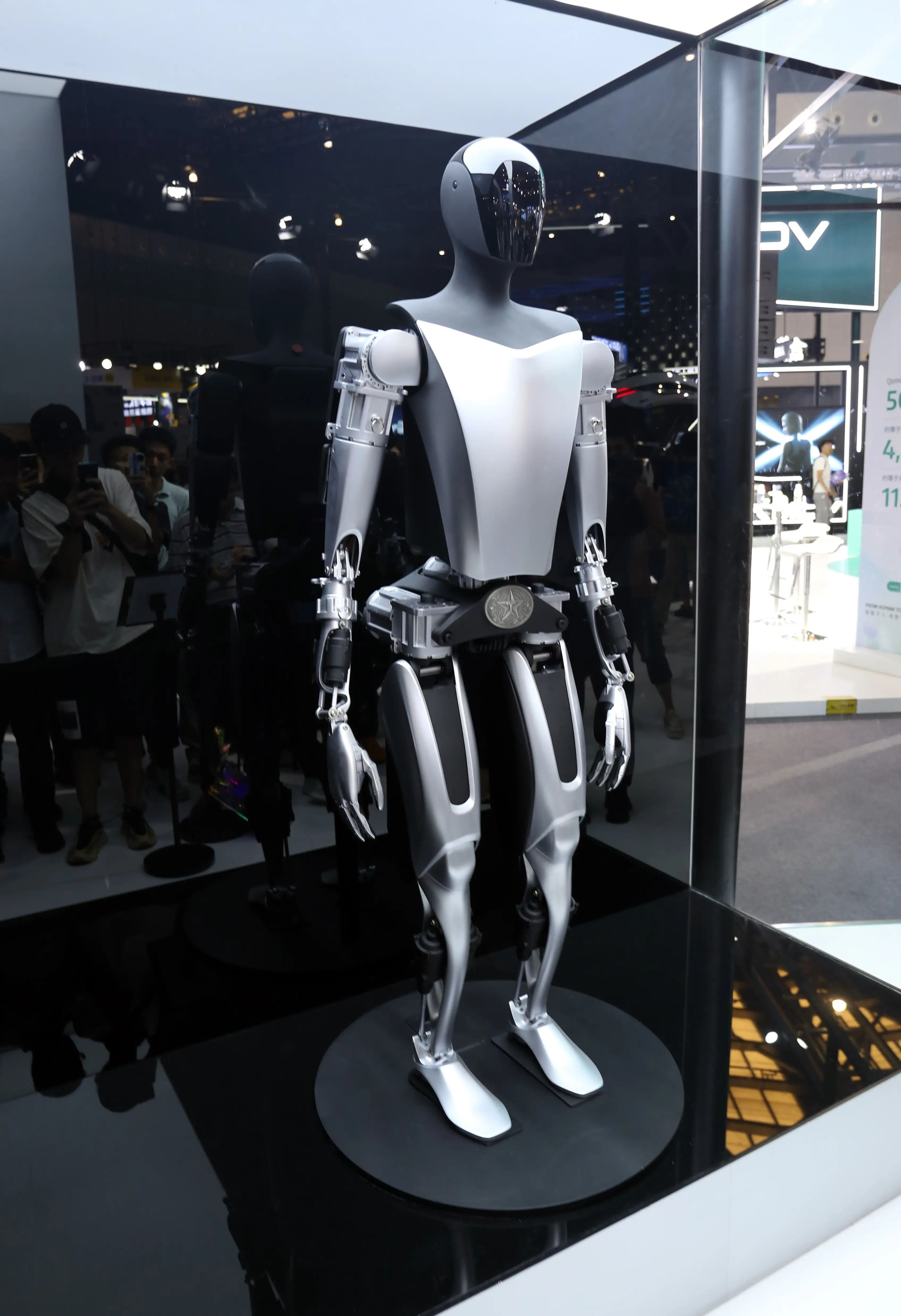 Tesla presentó su robot Optimus en su Día de la IA en 2022