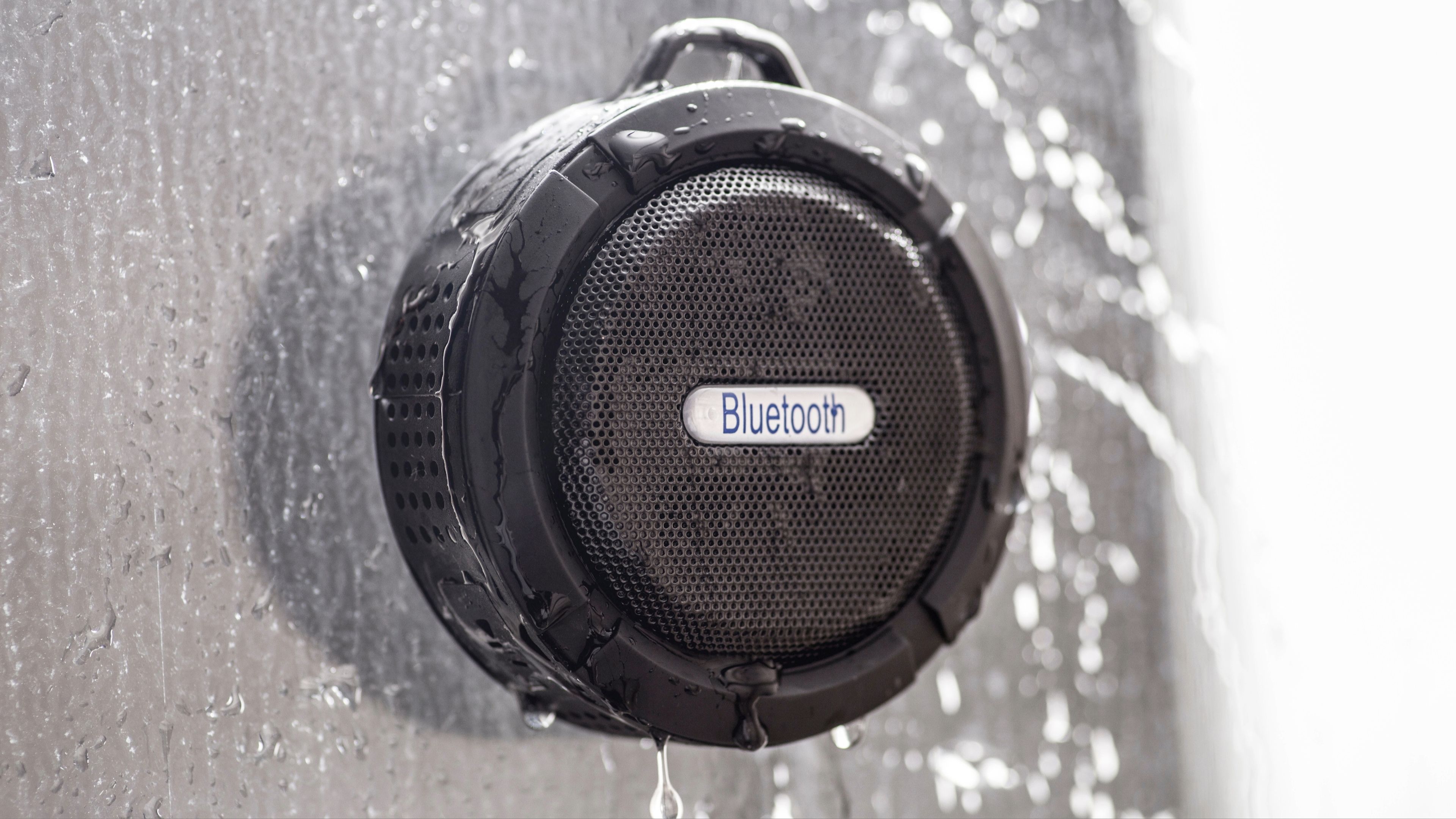  Altavoces de ducha Bluetooth, altavoz portátil inalámbrico para  exteriores con sonido HD, altavoz Bluetooth con 8 horas de reproducción,  radio FM, espectáculo de luz LED manos libres con ventosa, IPX7 impermeable