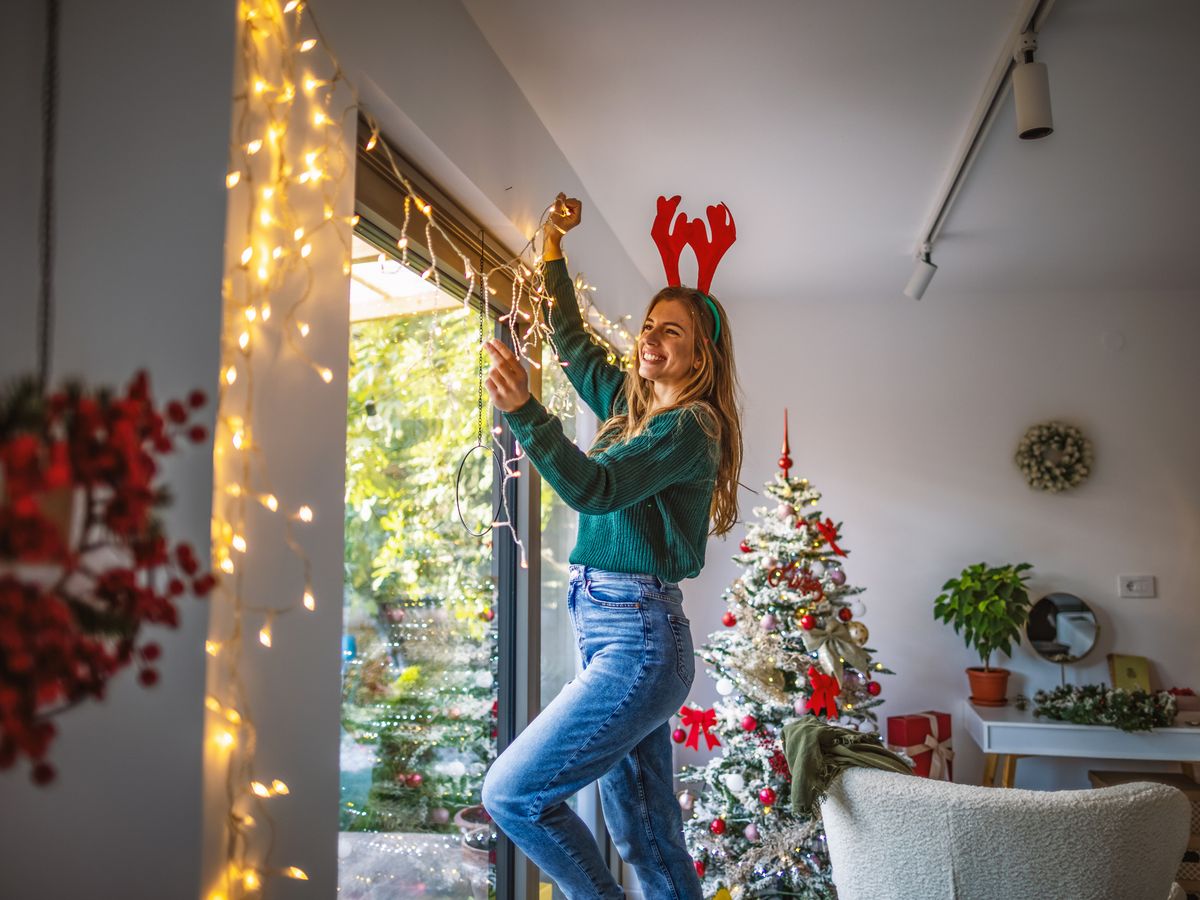 11 ideas para decorar tu casa en Navidad: árbol, puertas, el exterior y más