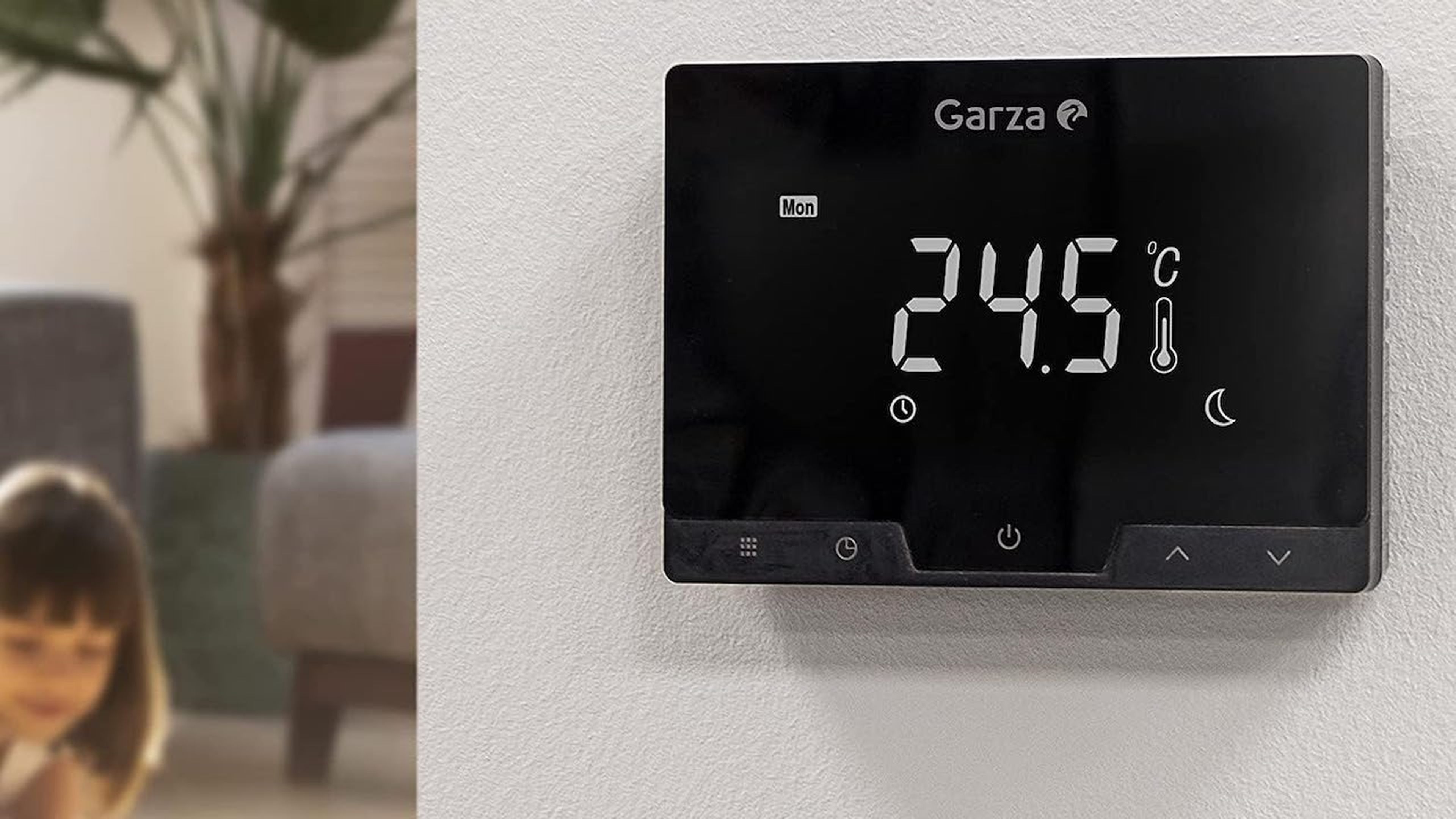 Este termostato inteligente promete reducir tu factura del gas en un 30% y   lo tiene en oferta por 134€