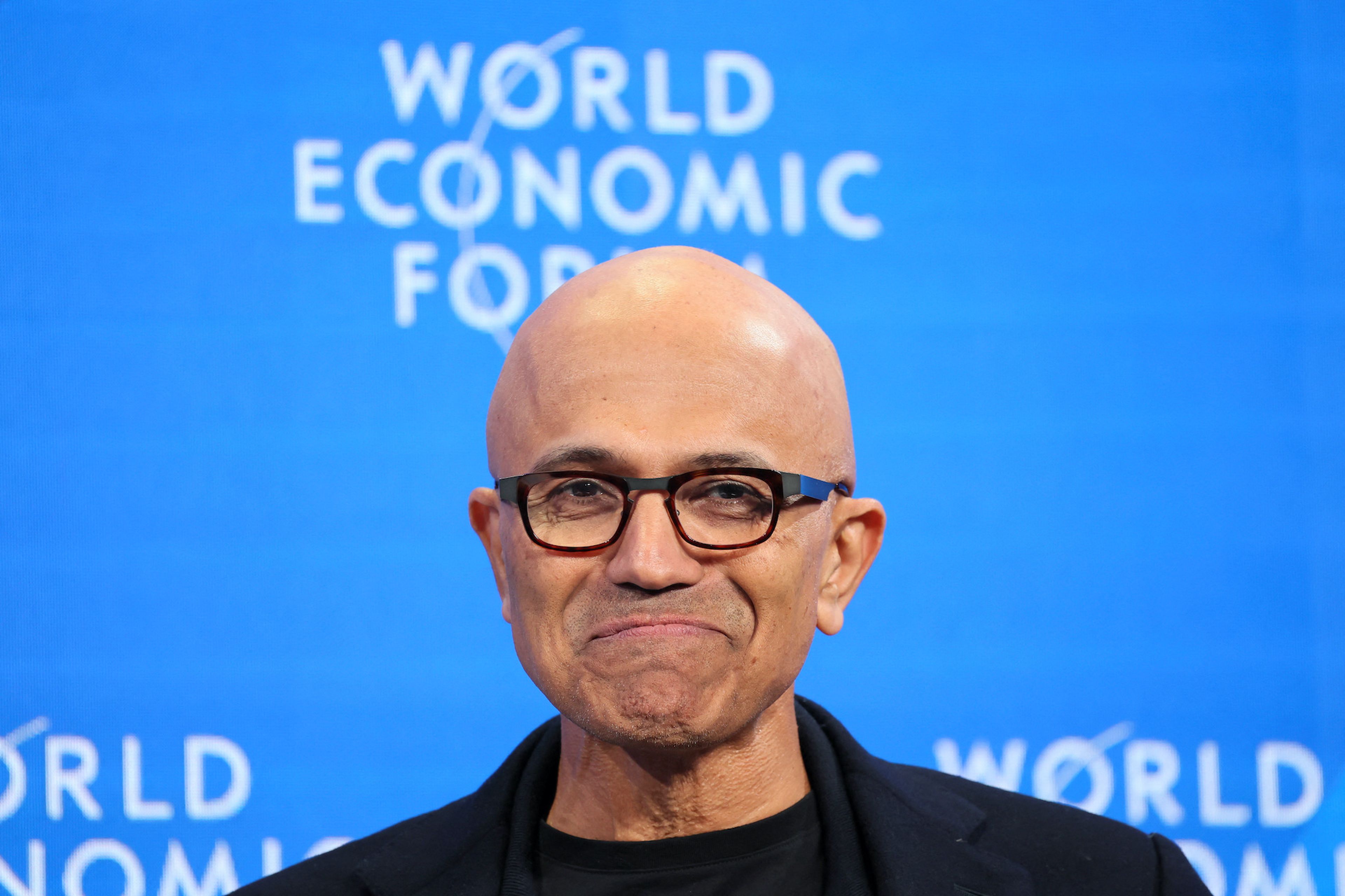 Satya Nadella, CEO de Microsoft, asiste al Foro de Davos 2024.