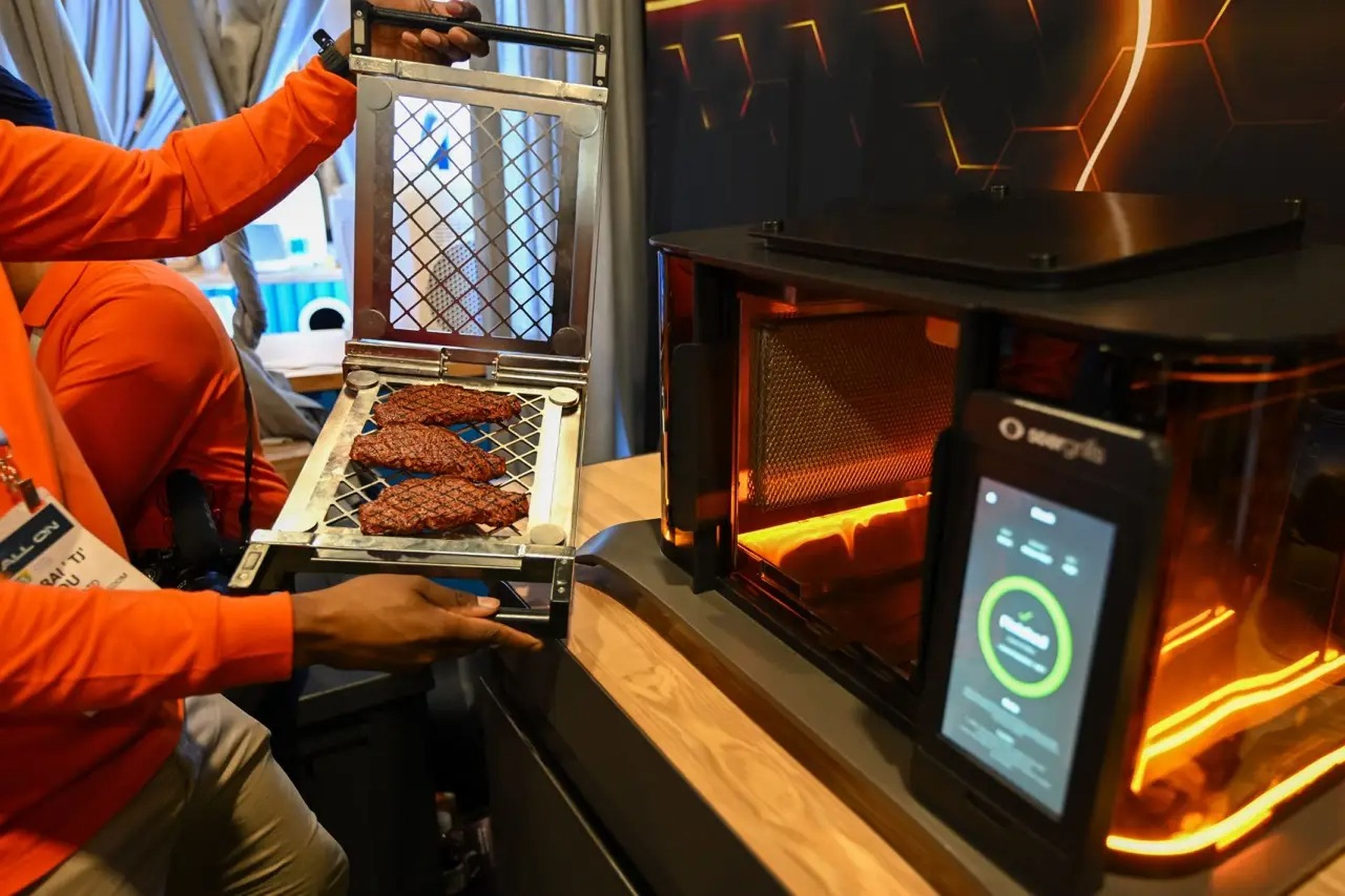 Seagrills introduced an outdoor grill at CES 2024.