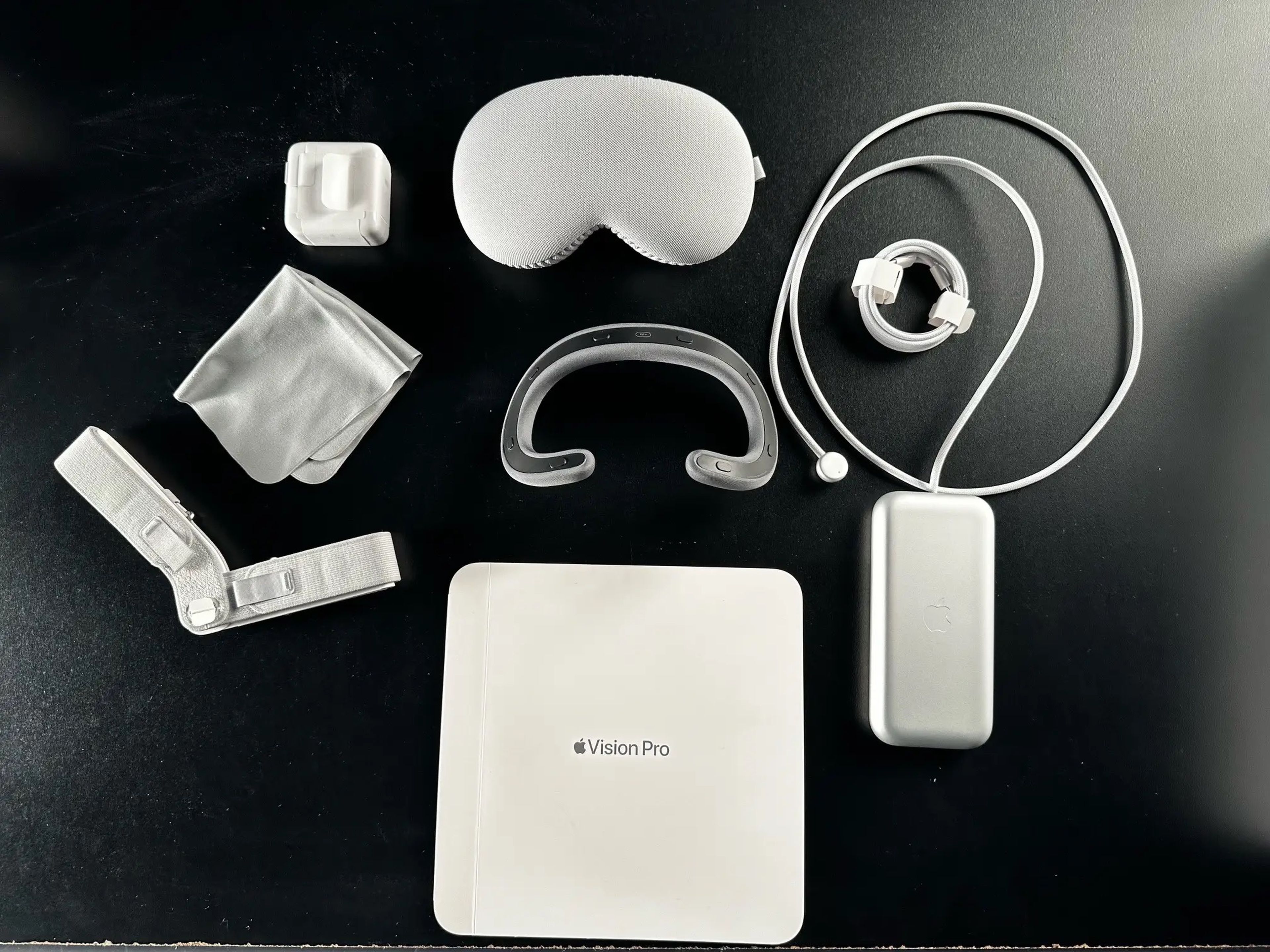 Accessories included with the Apple Vision Pro