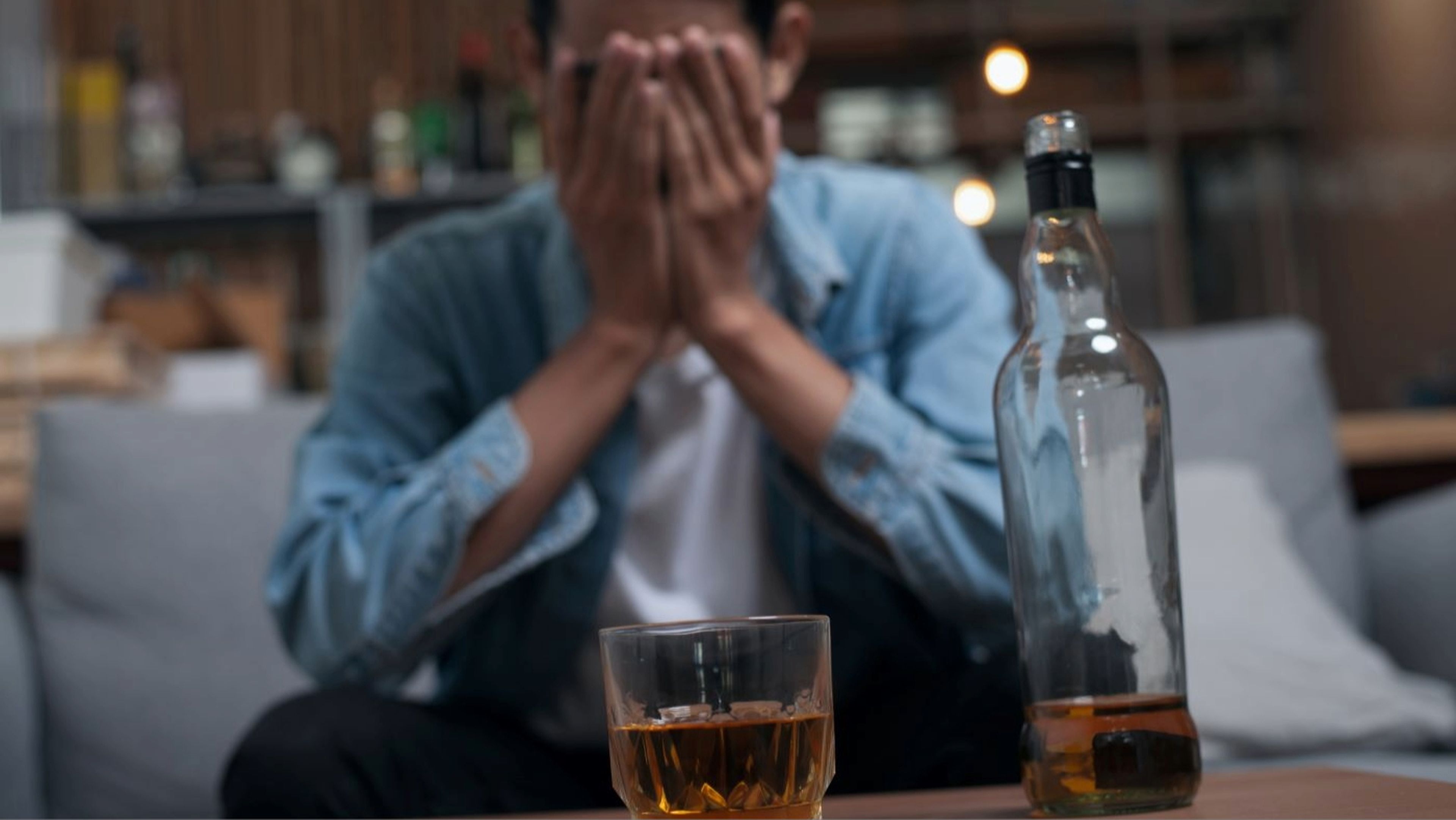 Descubre el impacto del alcohol en la demencia y cuándo deberías dejar de  beber