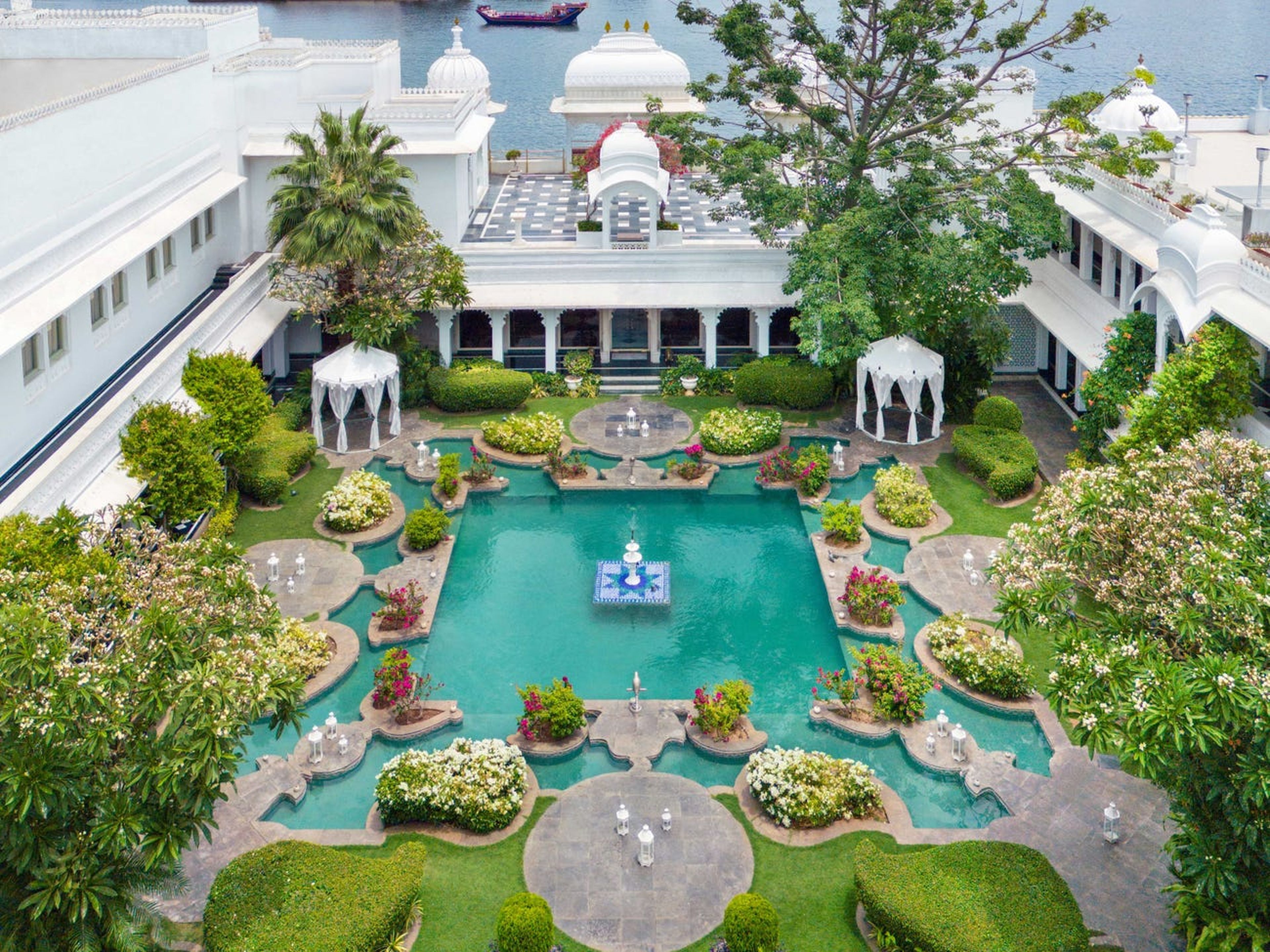 Hotel palacio lago de la India