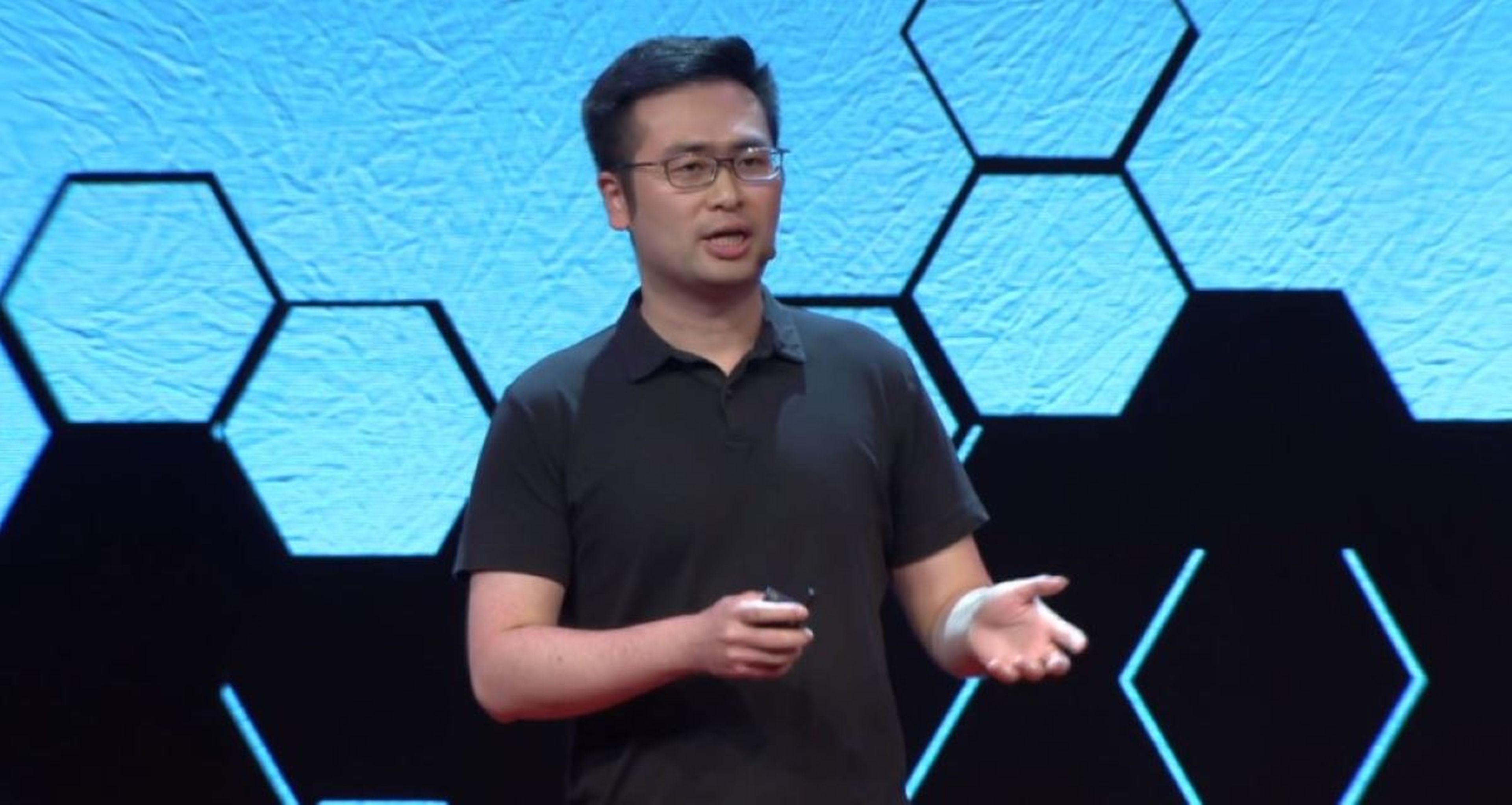 Jim Fan en una chara de TED sobre los agentes fundamentales en IA.