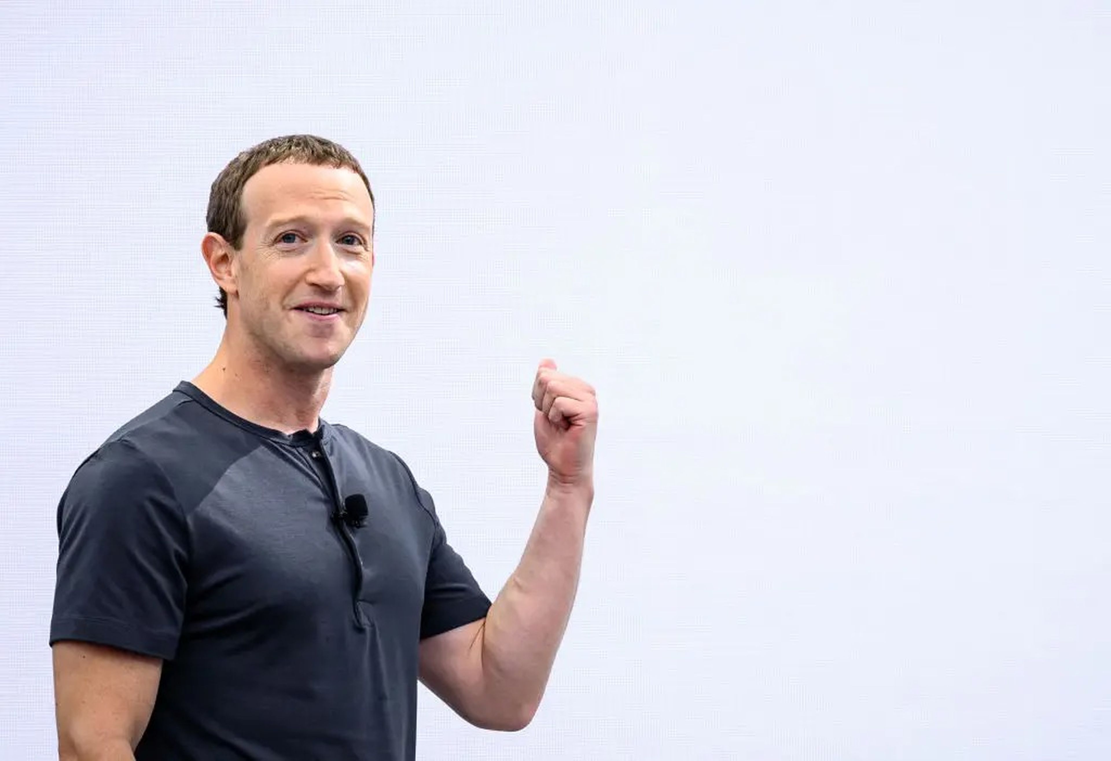 Mark Zuckerberg, CEO de Meta, parece haberse obsesionado con crear contenido.