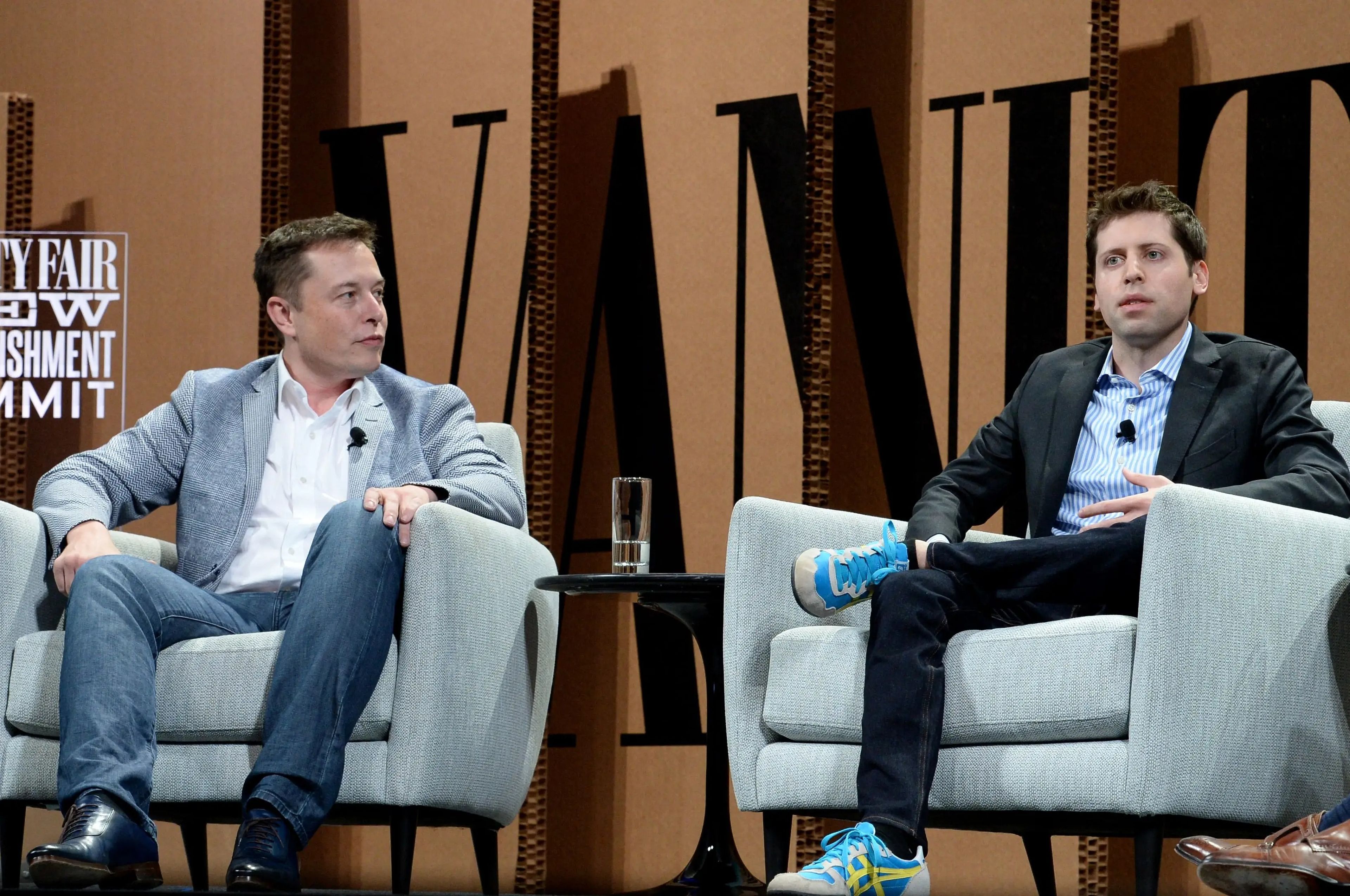 Elon Musk y Sam Altman en el escenario durante un evento en el Yerba Buena Center for the Arts.