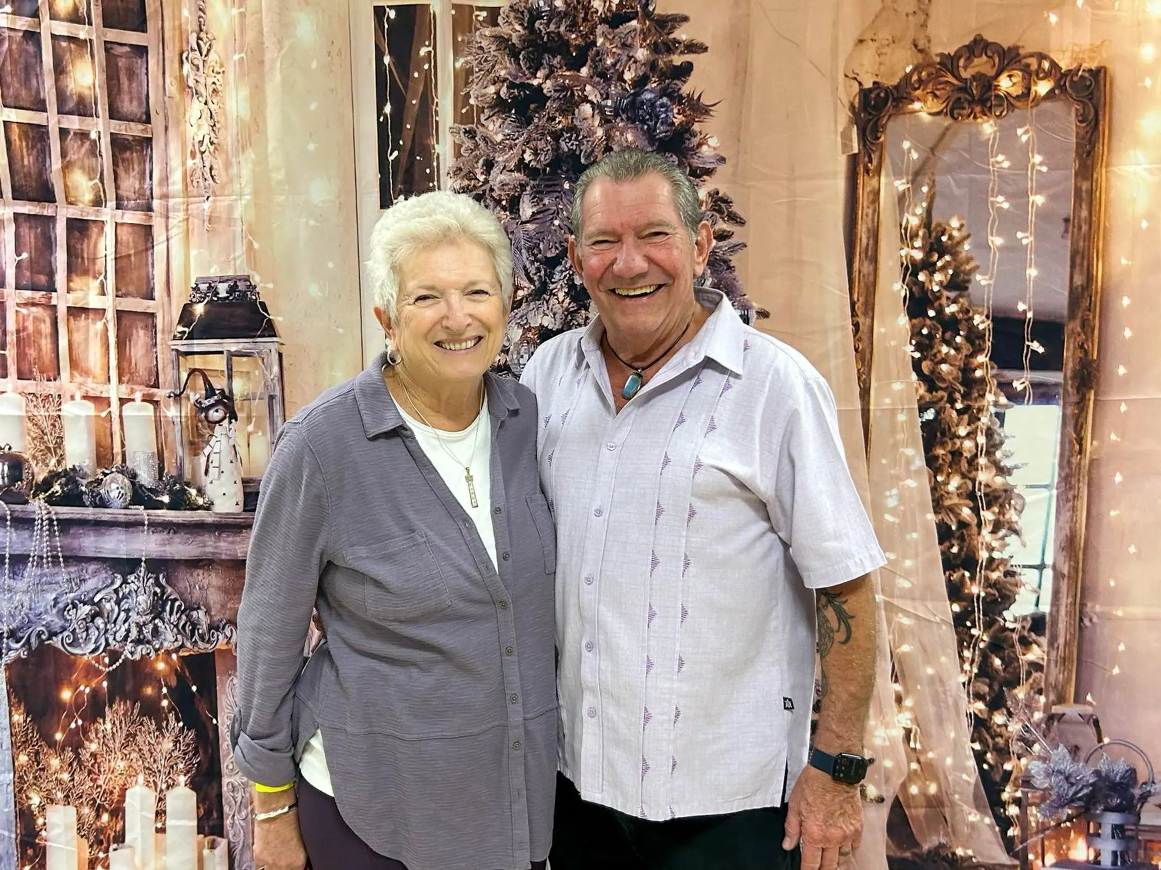 Tras pagar un depósito por un camarote, Carol Plaut (izquierda), de 77 años, y su marido Bill Plaut (derecha), de 77, esperaban que navegar en el Victoria Majestic fuera su "último gran viaje".