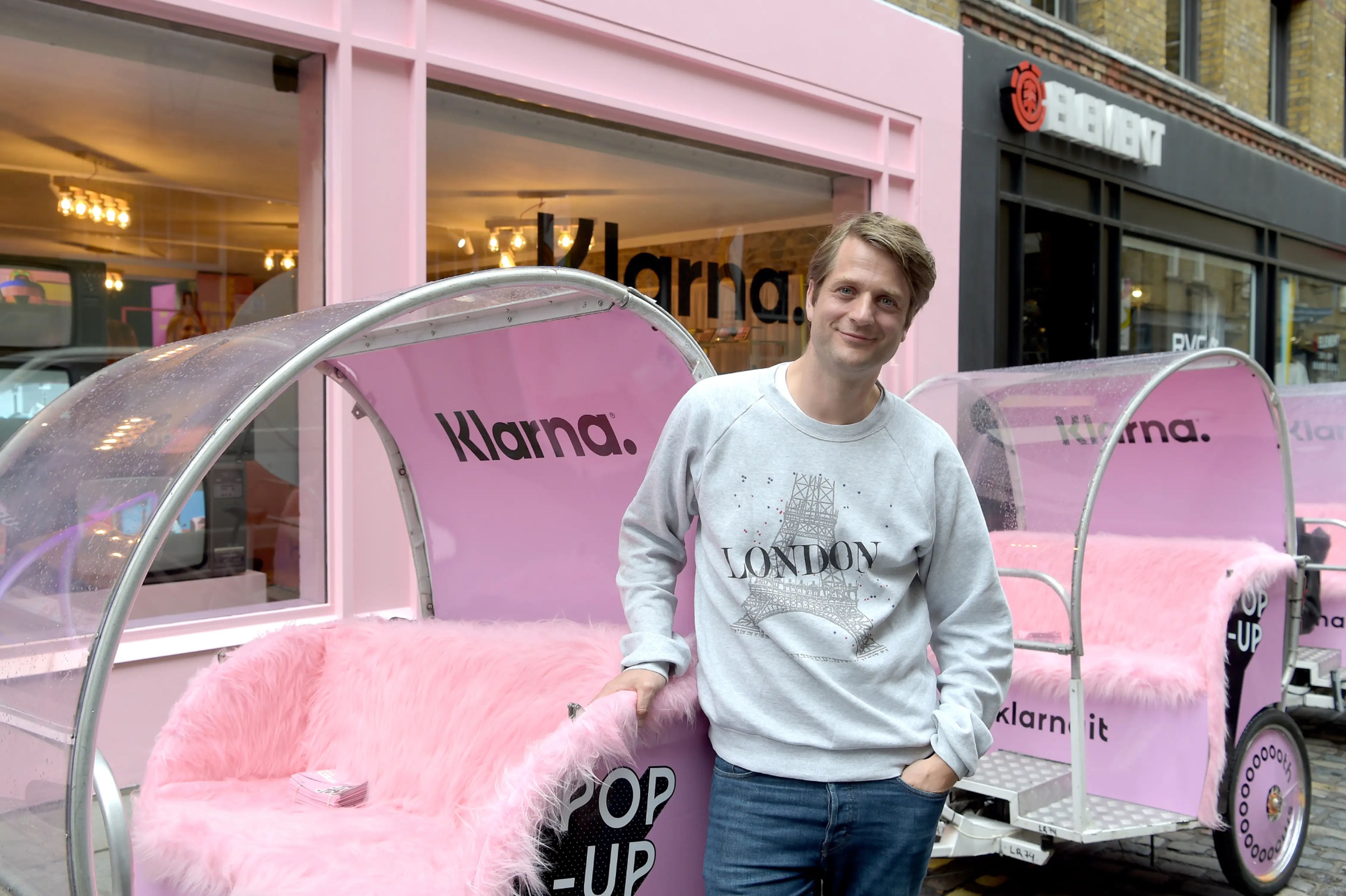 Sebastian Siemiatkowski, CEO de Klarna, en la tienda pop-up de Klarna en el Reino Unido