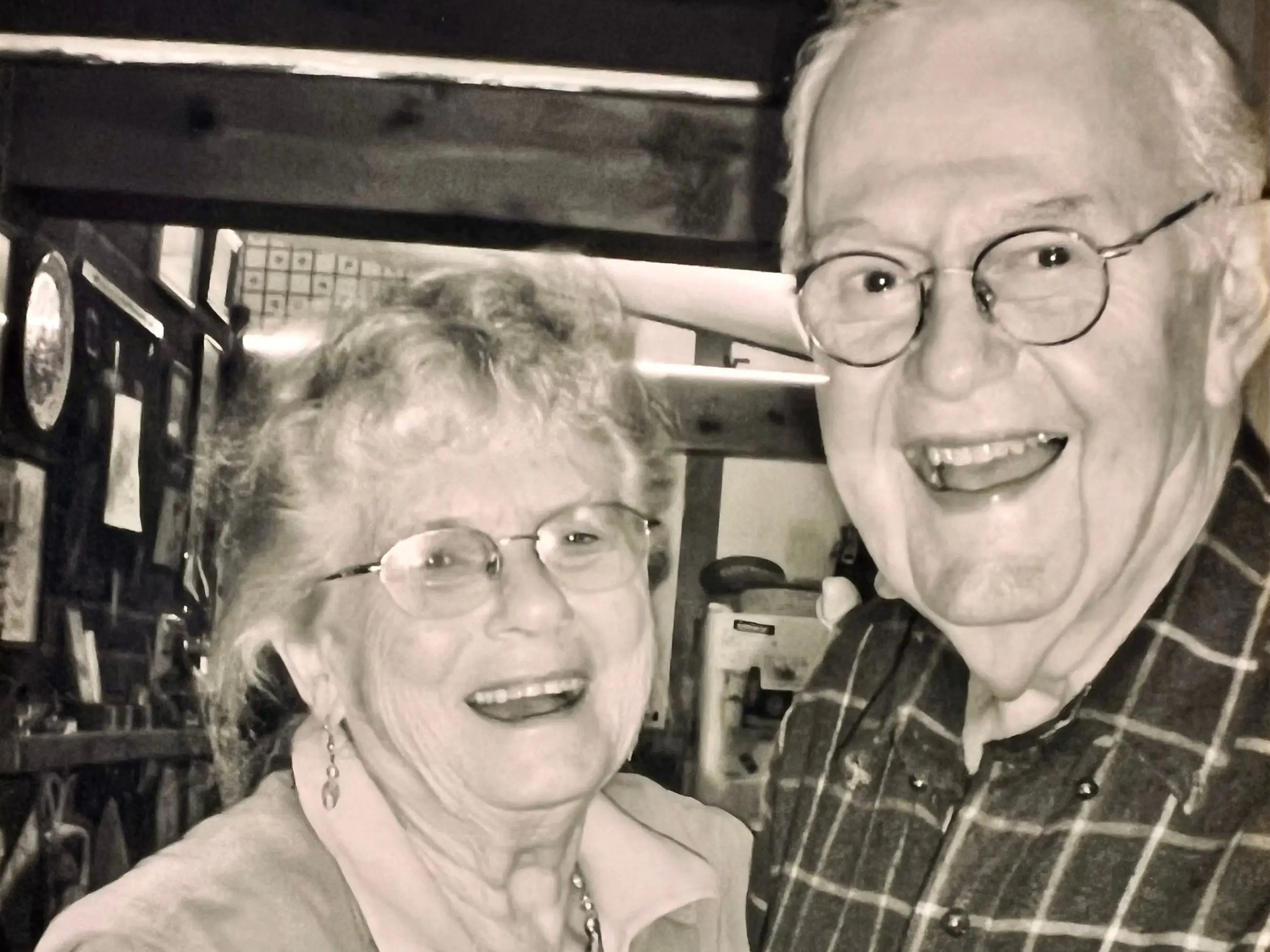 Wanson y su mujer, Mary Sue. Ella murió en 2022, a los 100 años de edad.