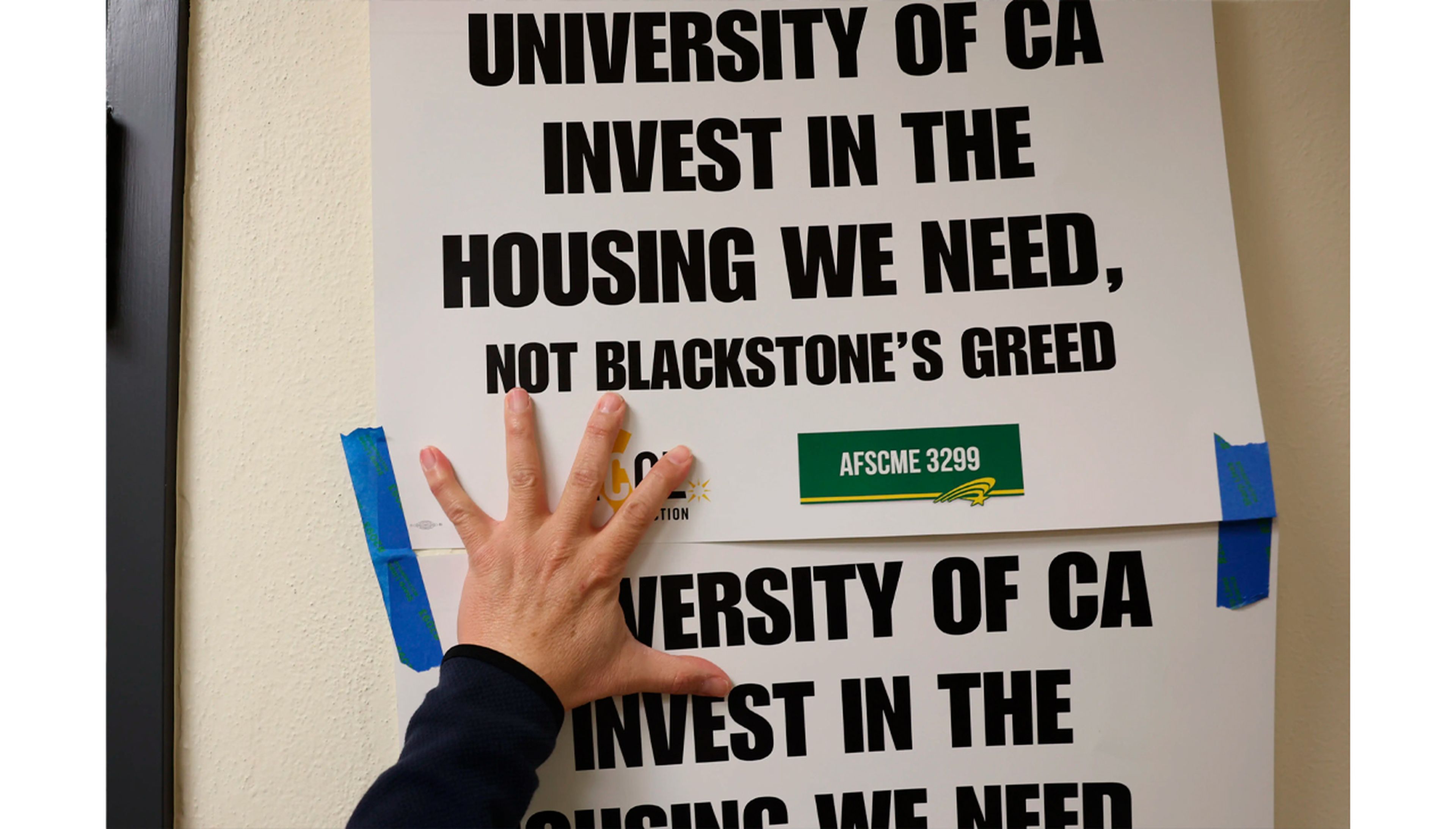 Los estudiantes de la Universidad de California protestaron por la inversión del sistema educativo en el BREIT, que se produjo después de que Blackstone ofreciera una garantía especial en la operación. 